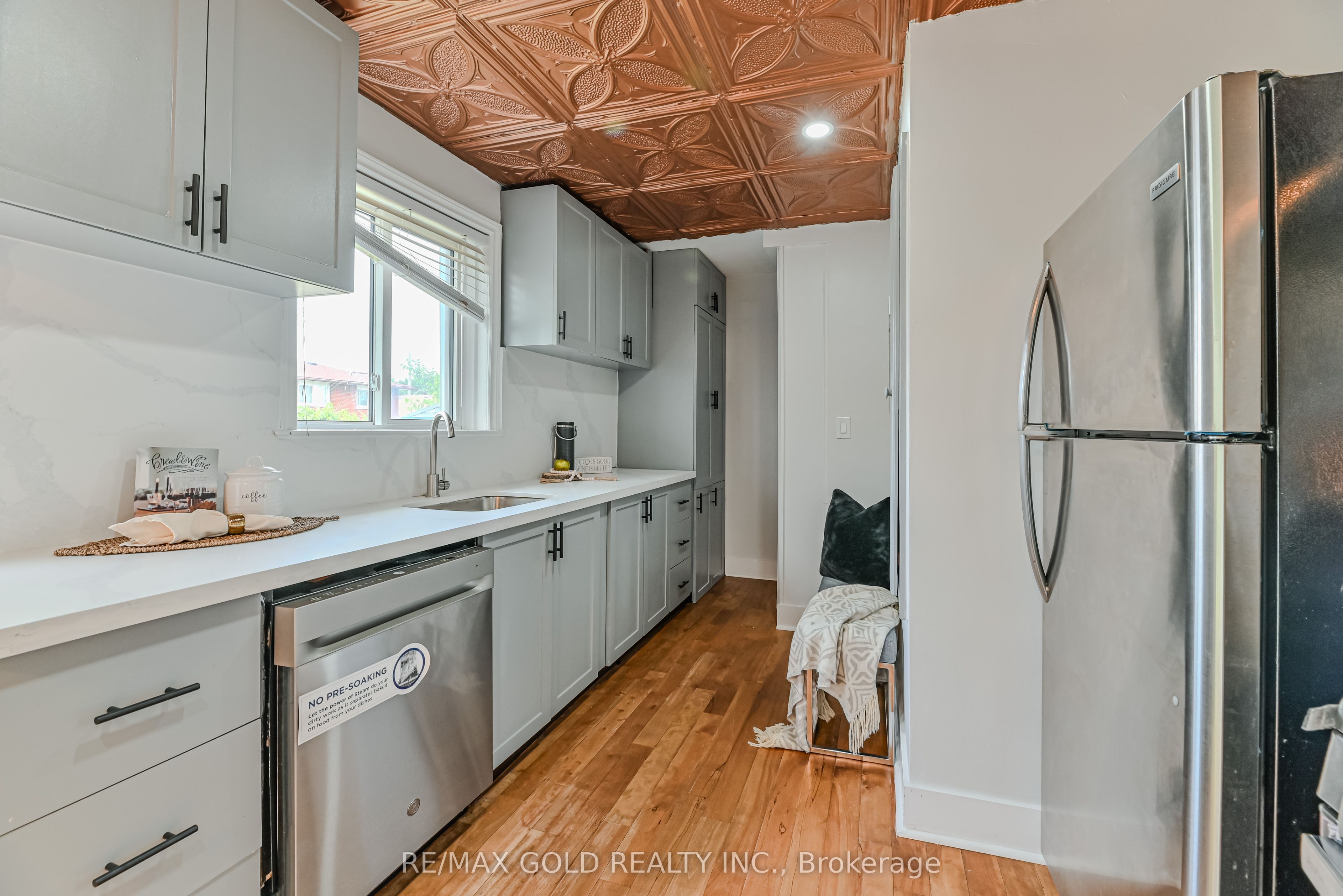 3 Myrtle Avenue S Property Photo 13