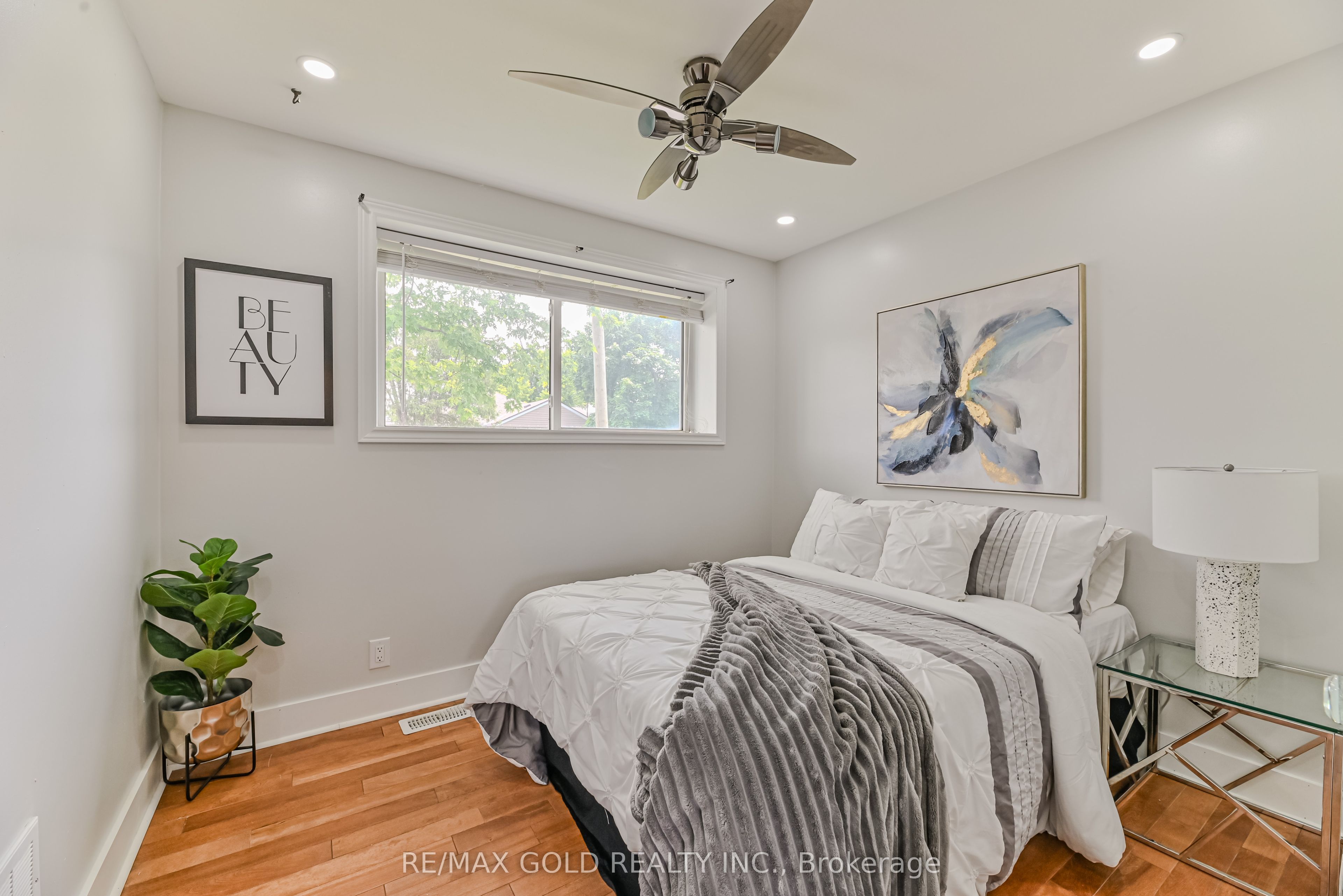 3 Myrtle Avenue S Property Photo 16