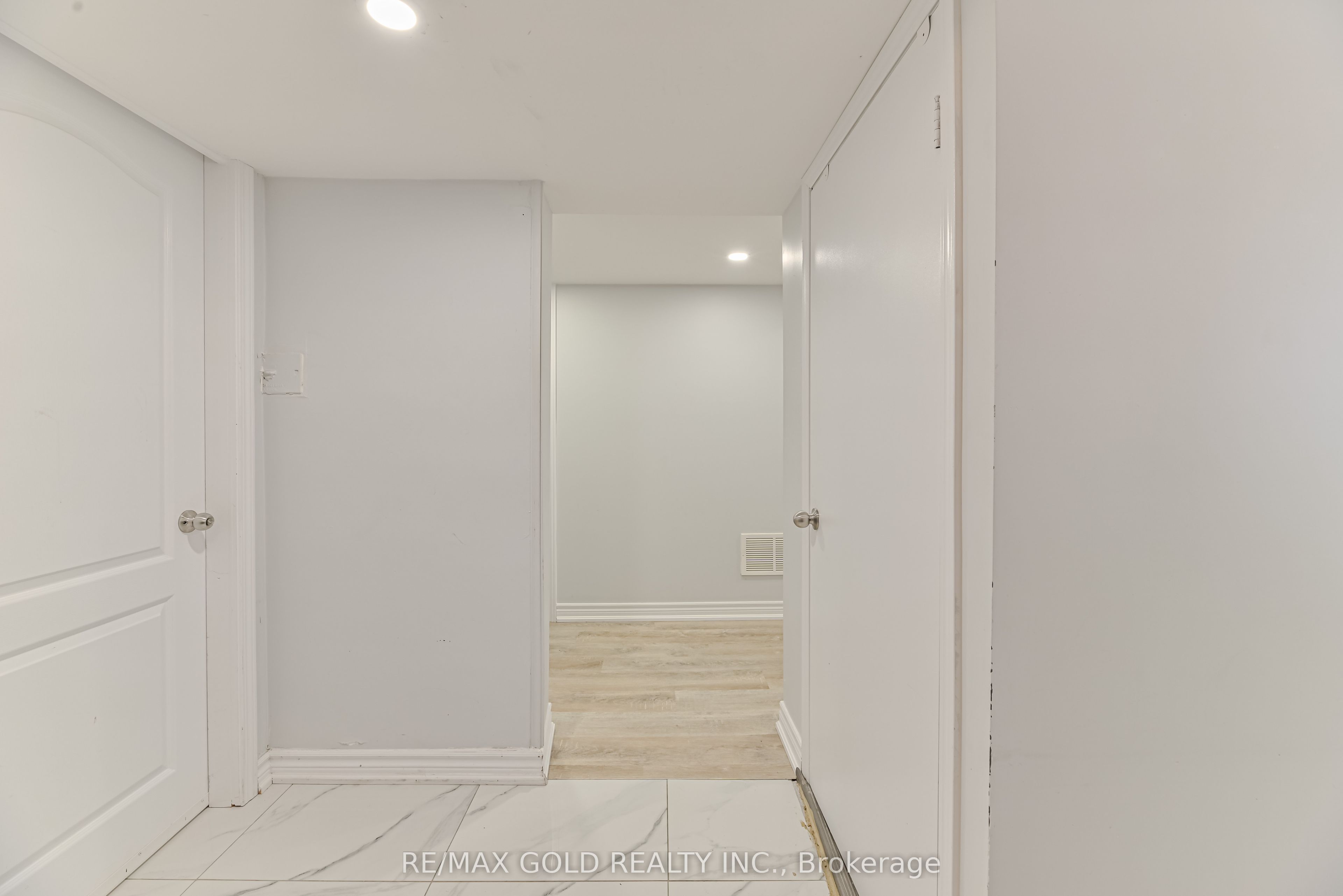 3 Myrtle Avenue S Property Photo 26