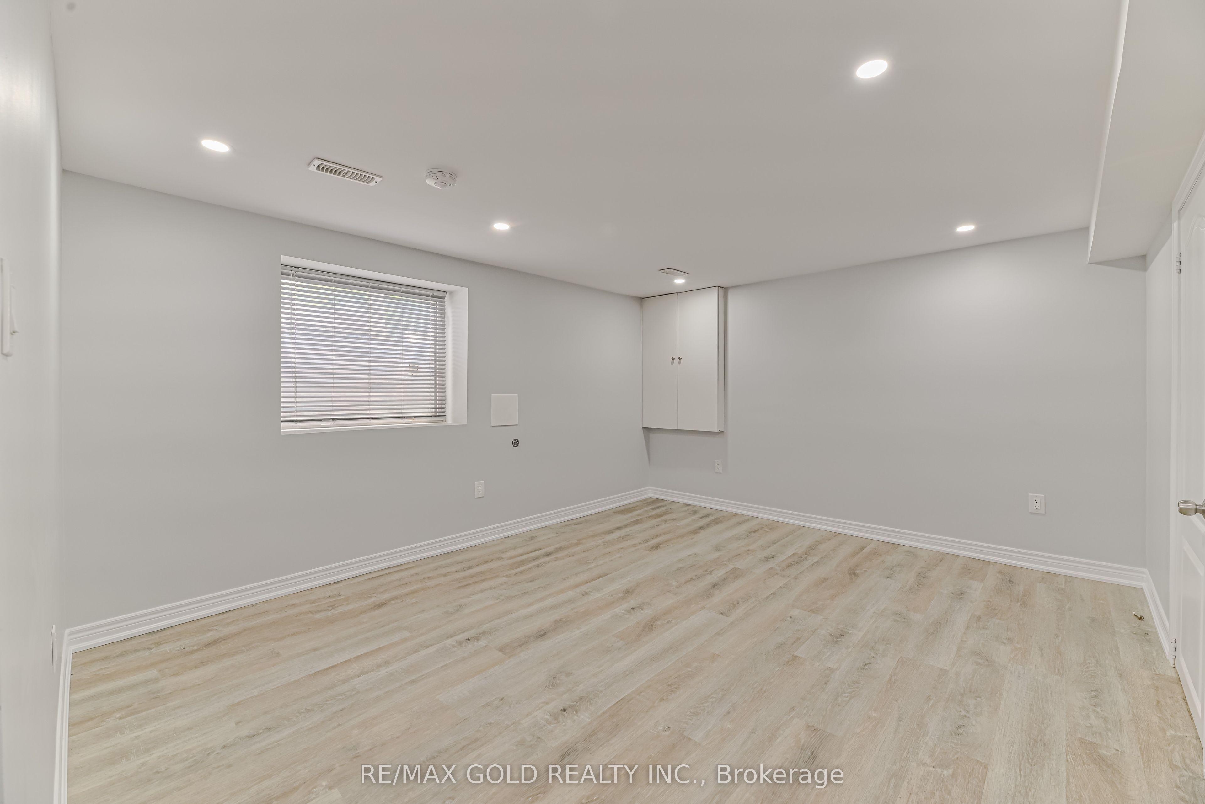 3 Myrtle Avenue S Property Photo 28