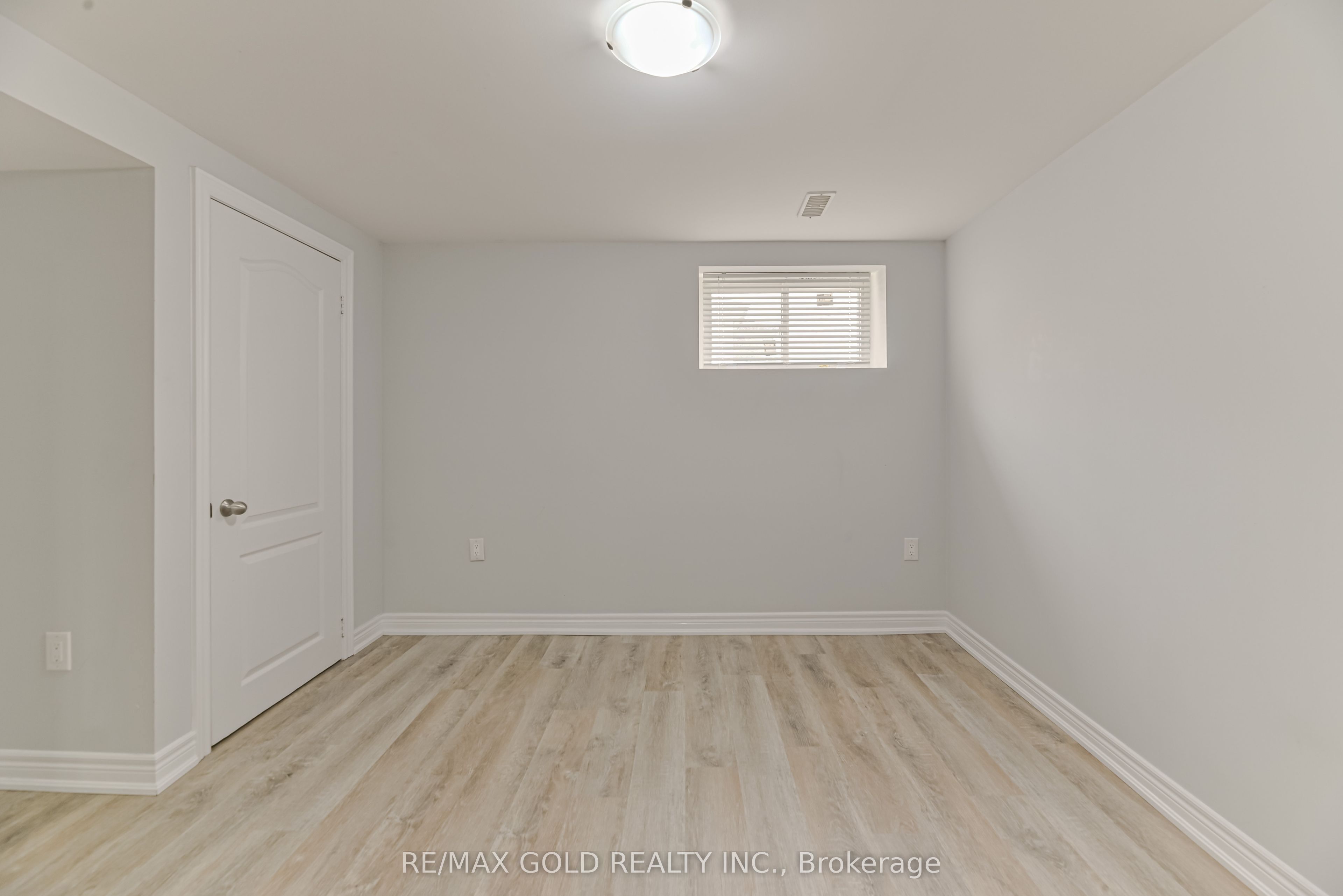 3 Myrtle Avenue S Property Photo 37