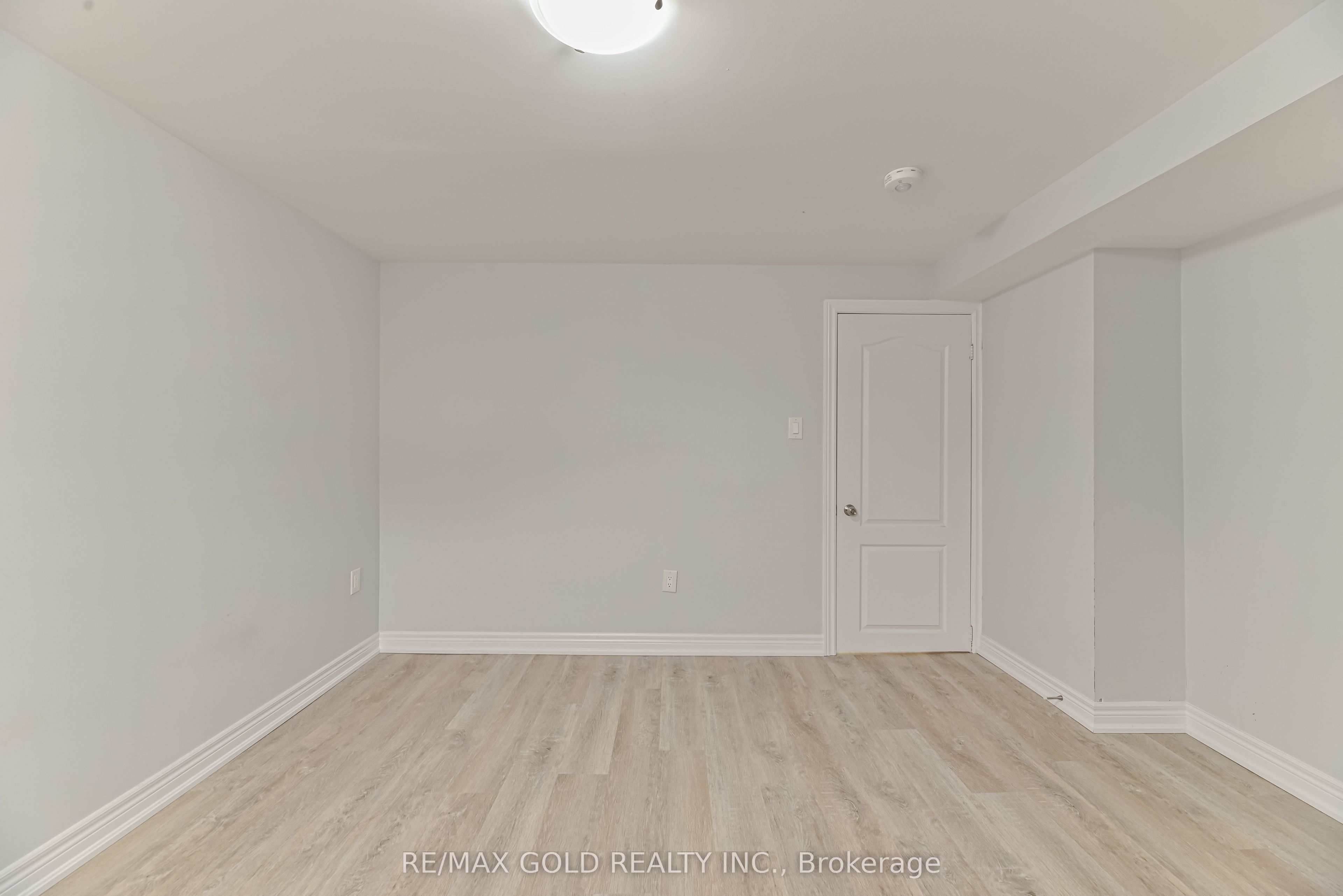3 Myrtle Avenue S Property Photo 39