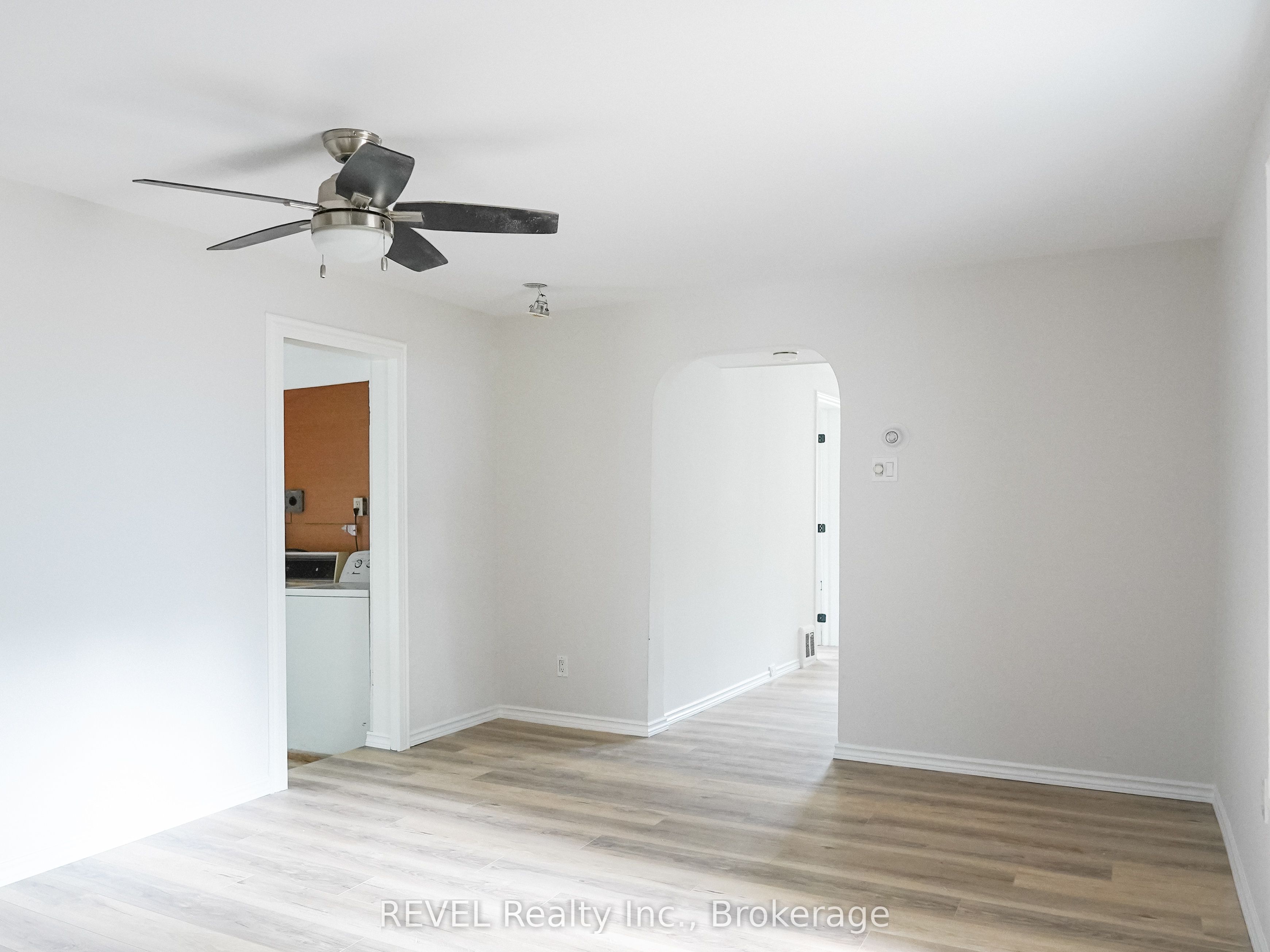 389 Glendale Avenue Property Photo 13