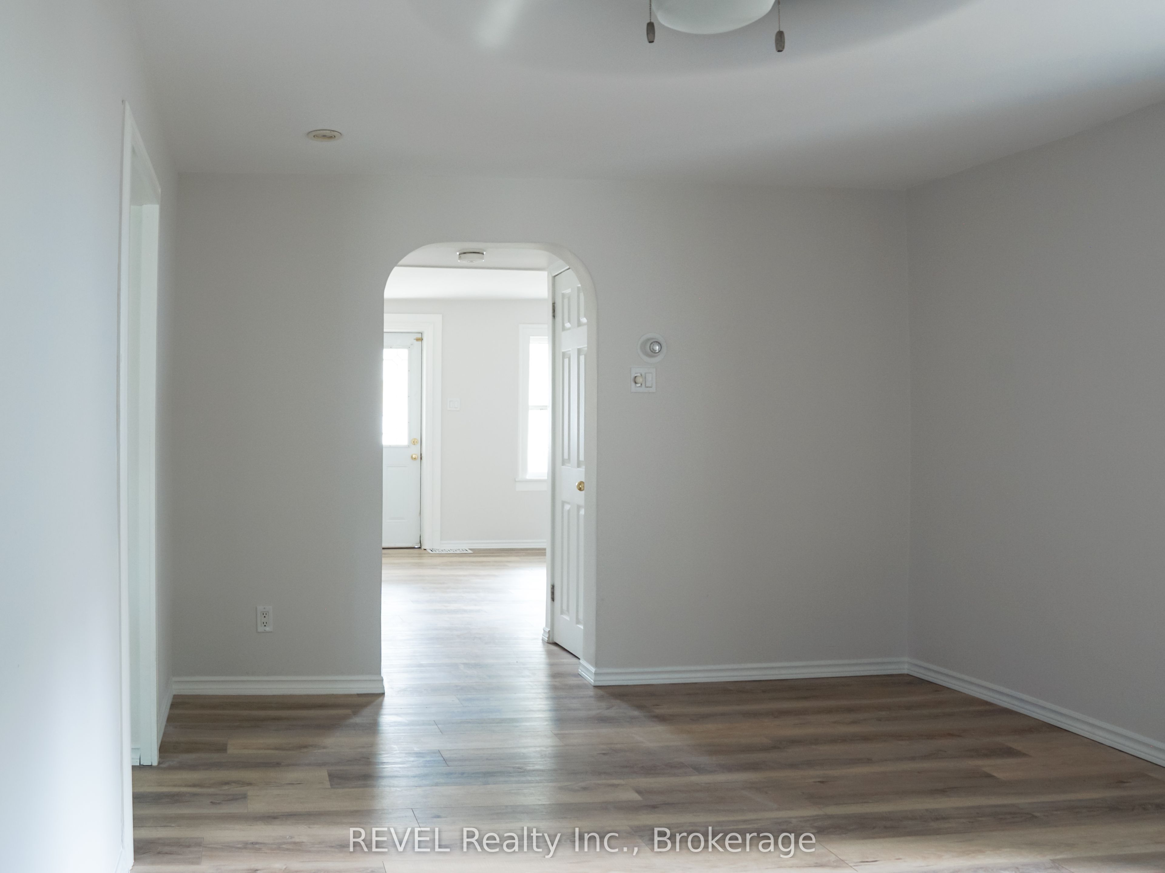 389 Glendale Avenue Property Photo 15