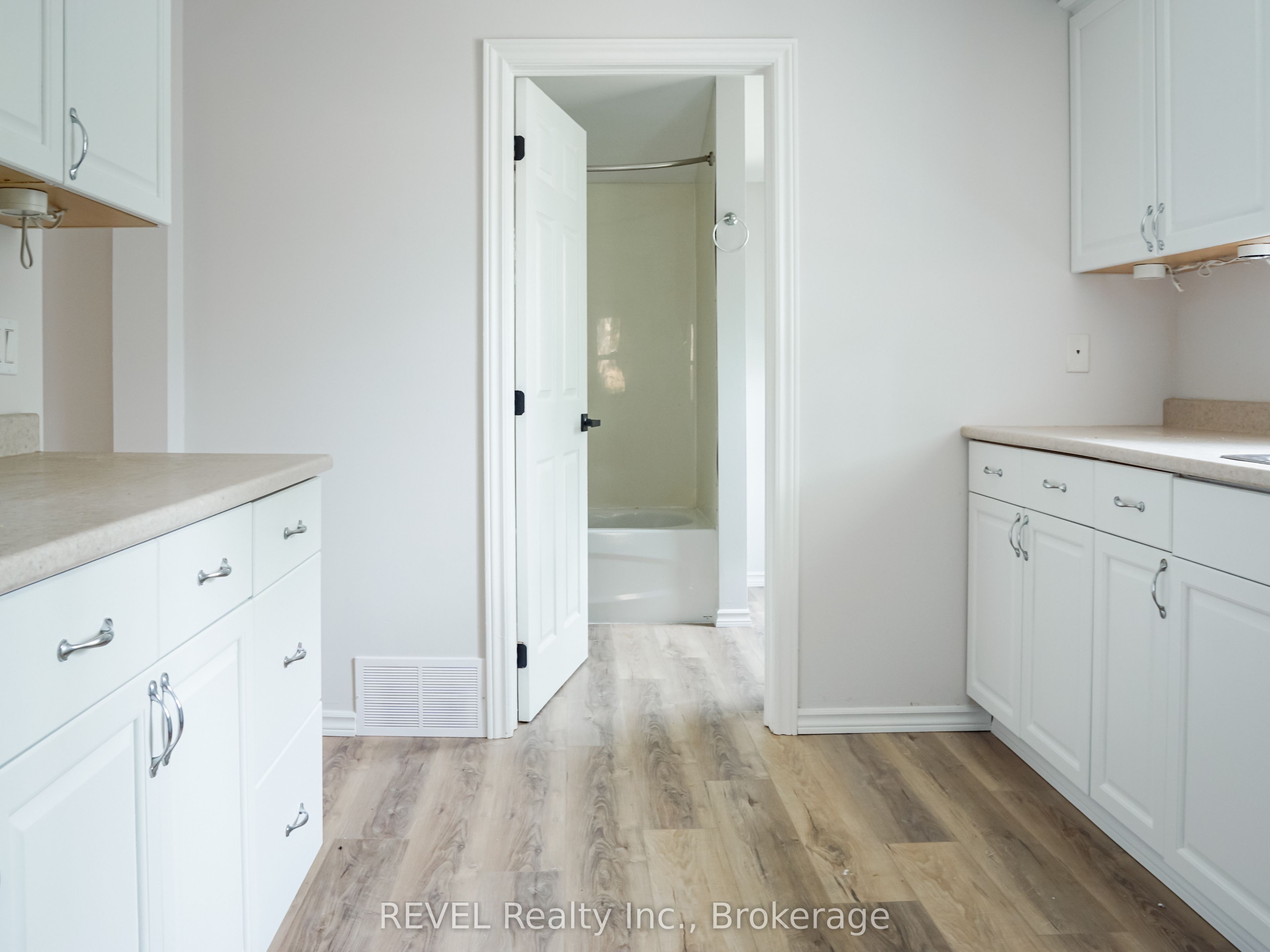 389 Glendale Avenue Property Photo 21