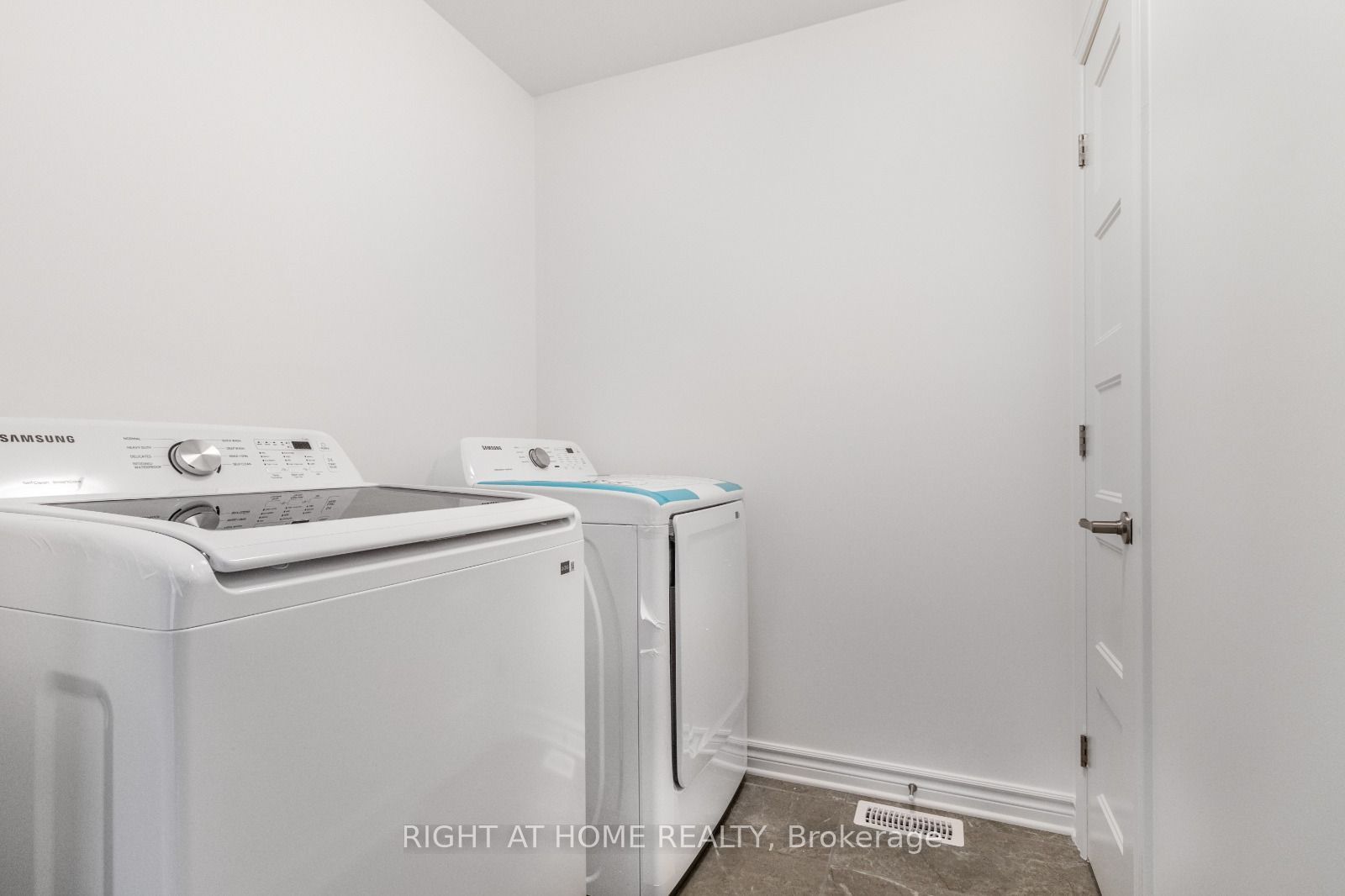 27 Yade Road Property Photo 11
