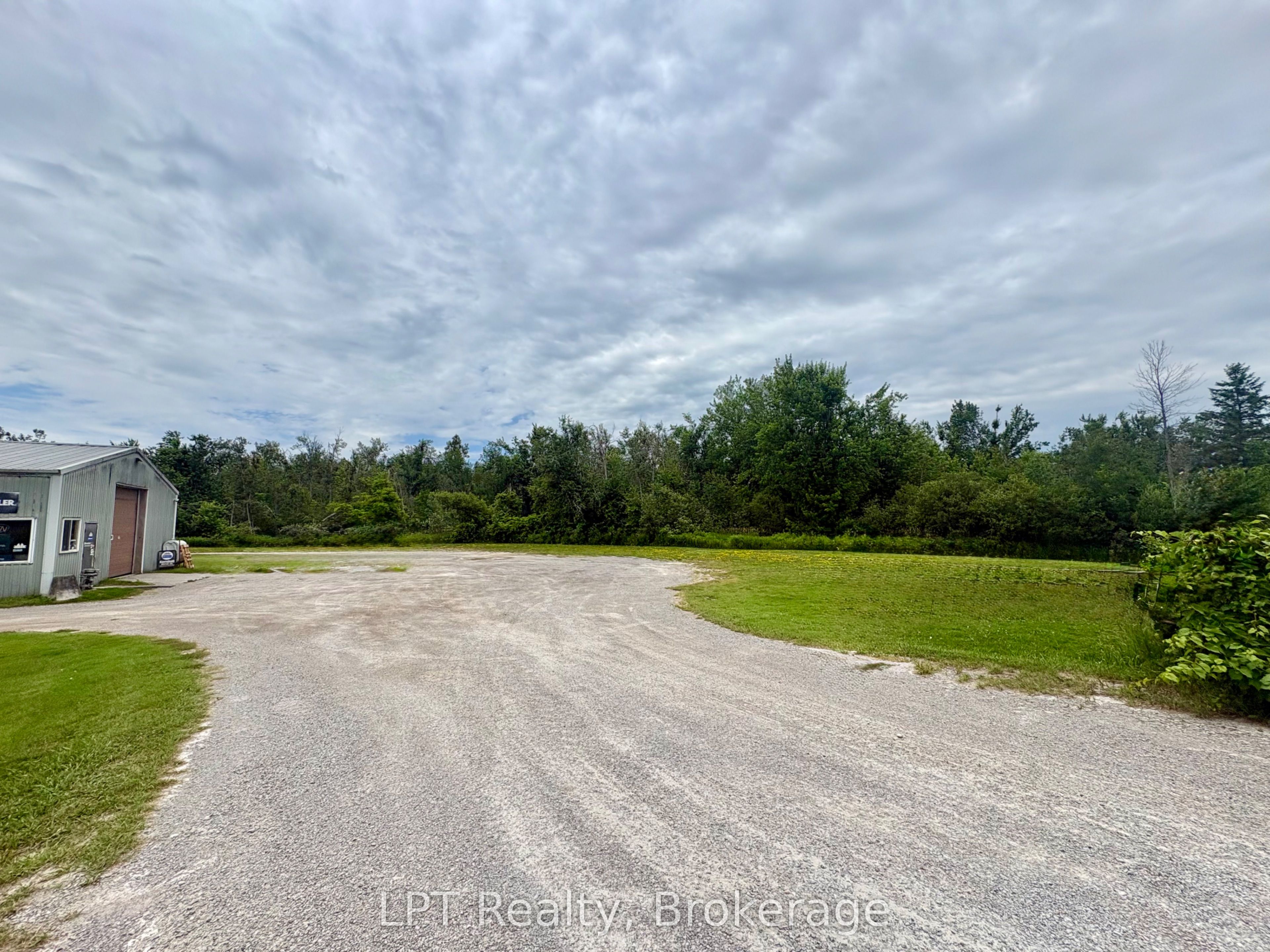 87 Killarney Bay Road Property Photo 2