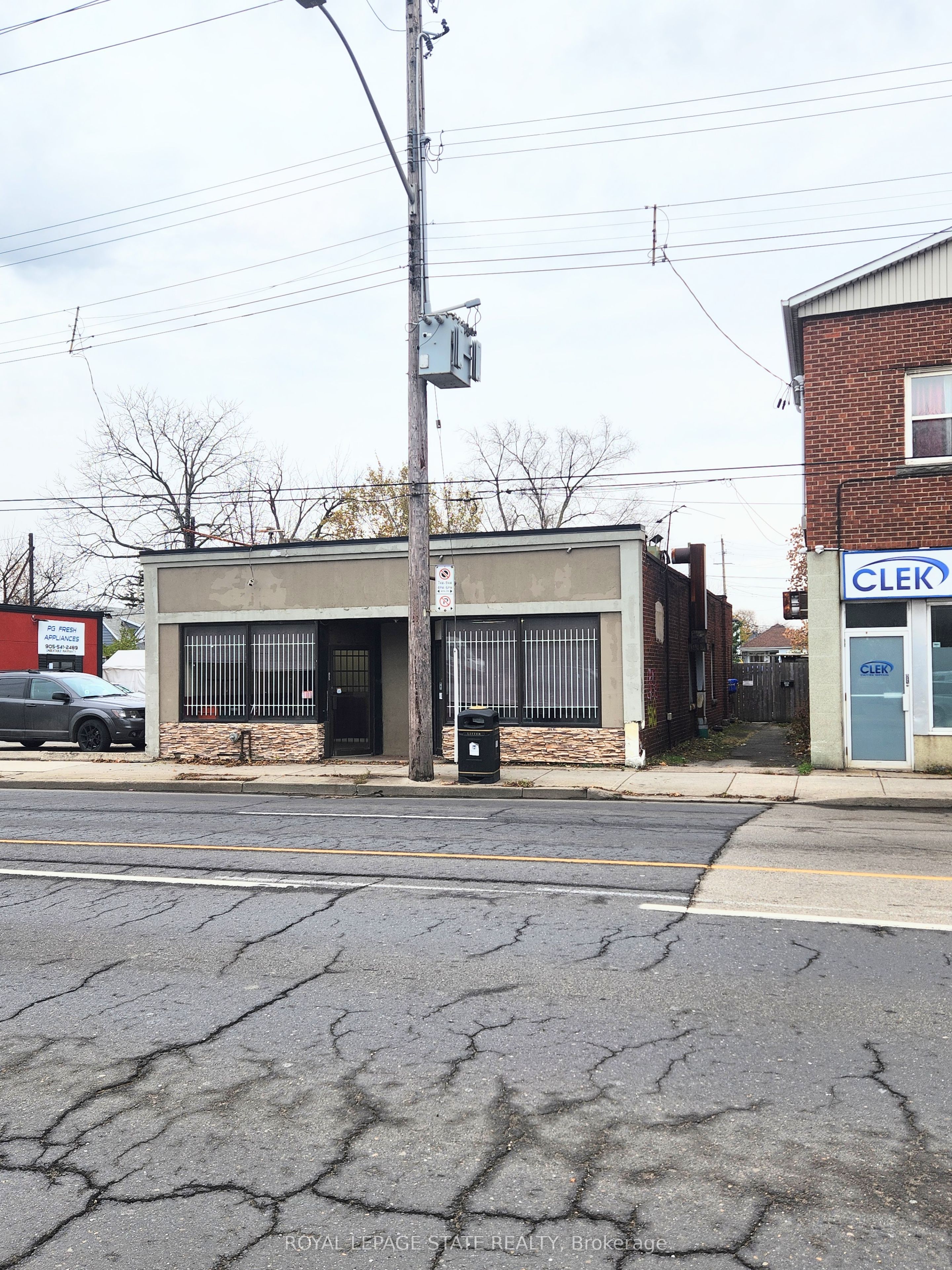 1342 Barton Street E Property Photo 1