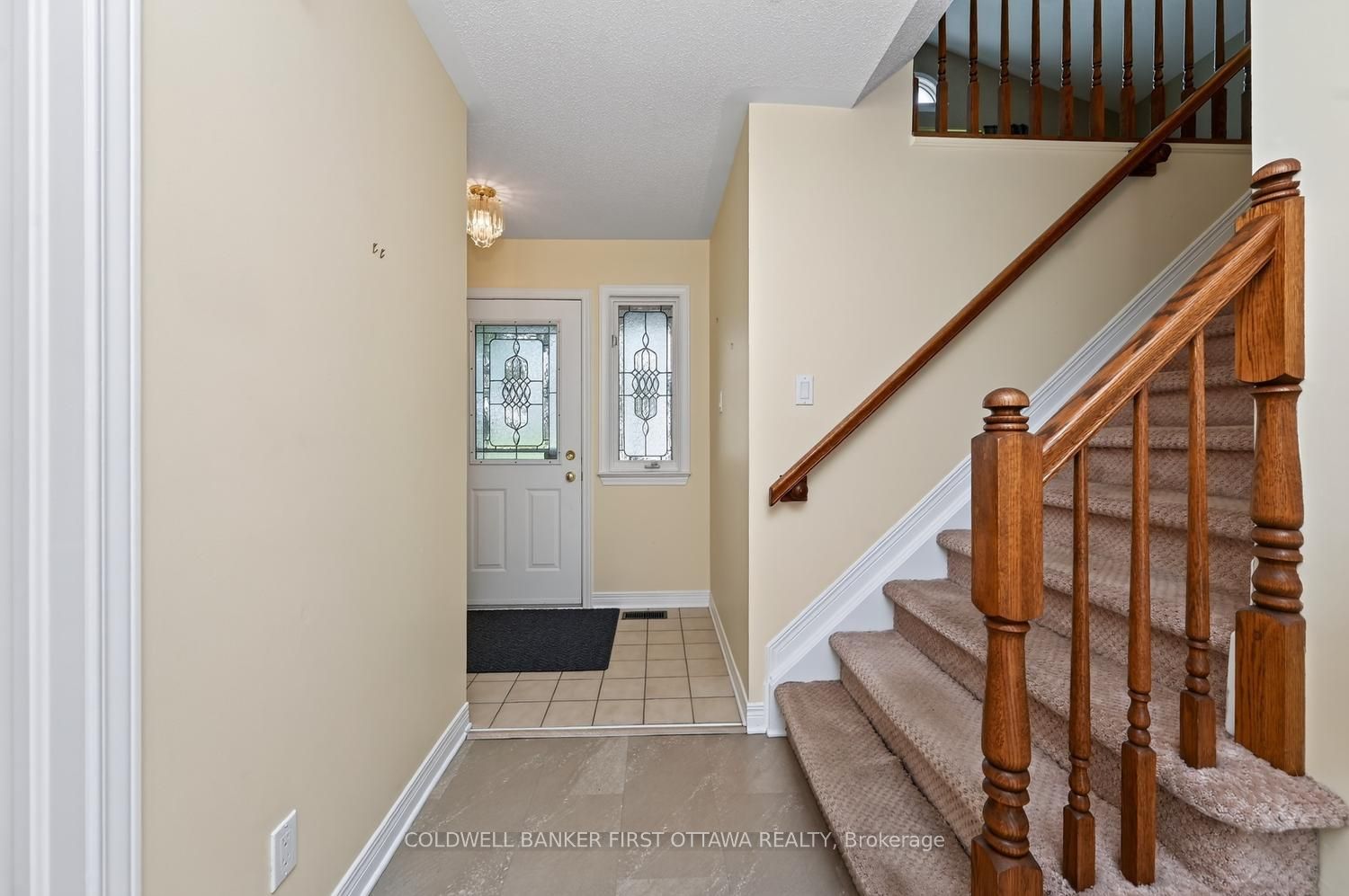 30 Rideaucrest Drive Property Photo 4