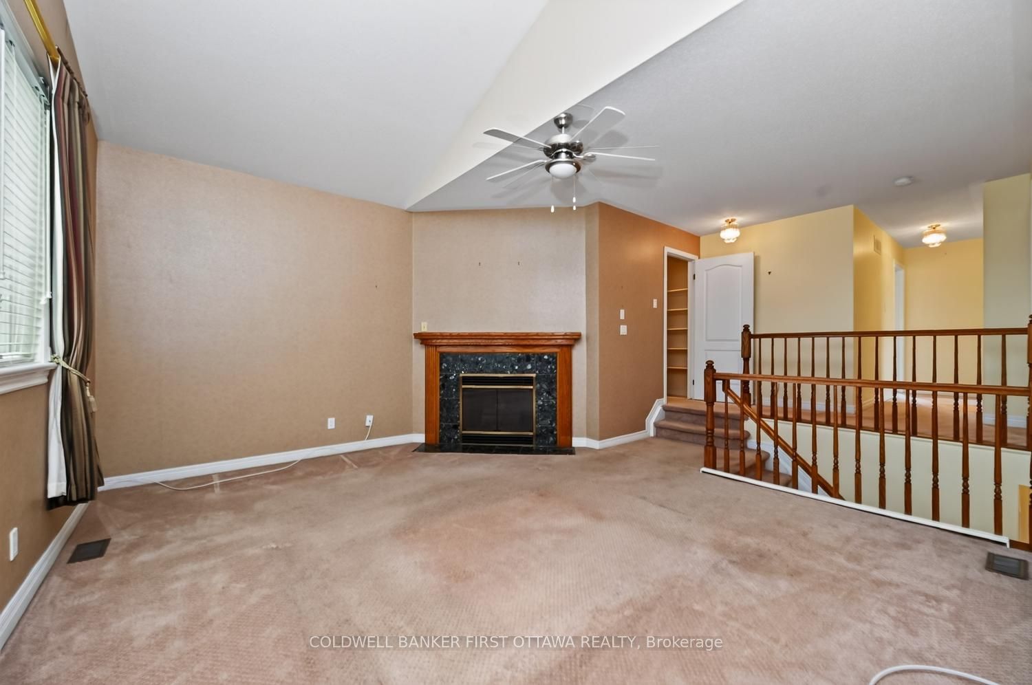 30 Rideaucrest Drive Property Photo 16