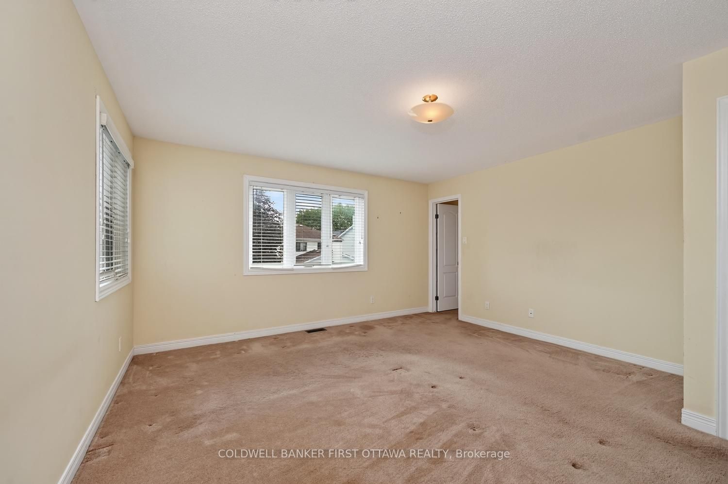 30 Rideaucrest Drive Property Photo 18