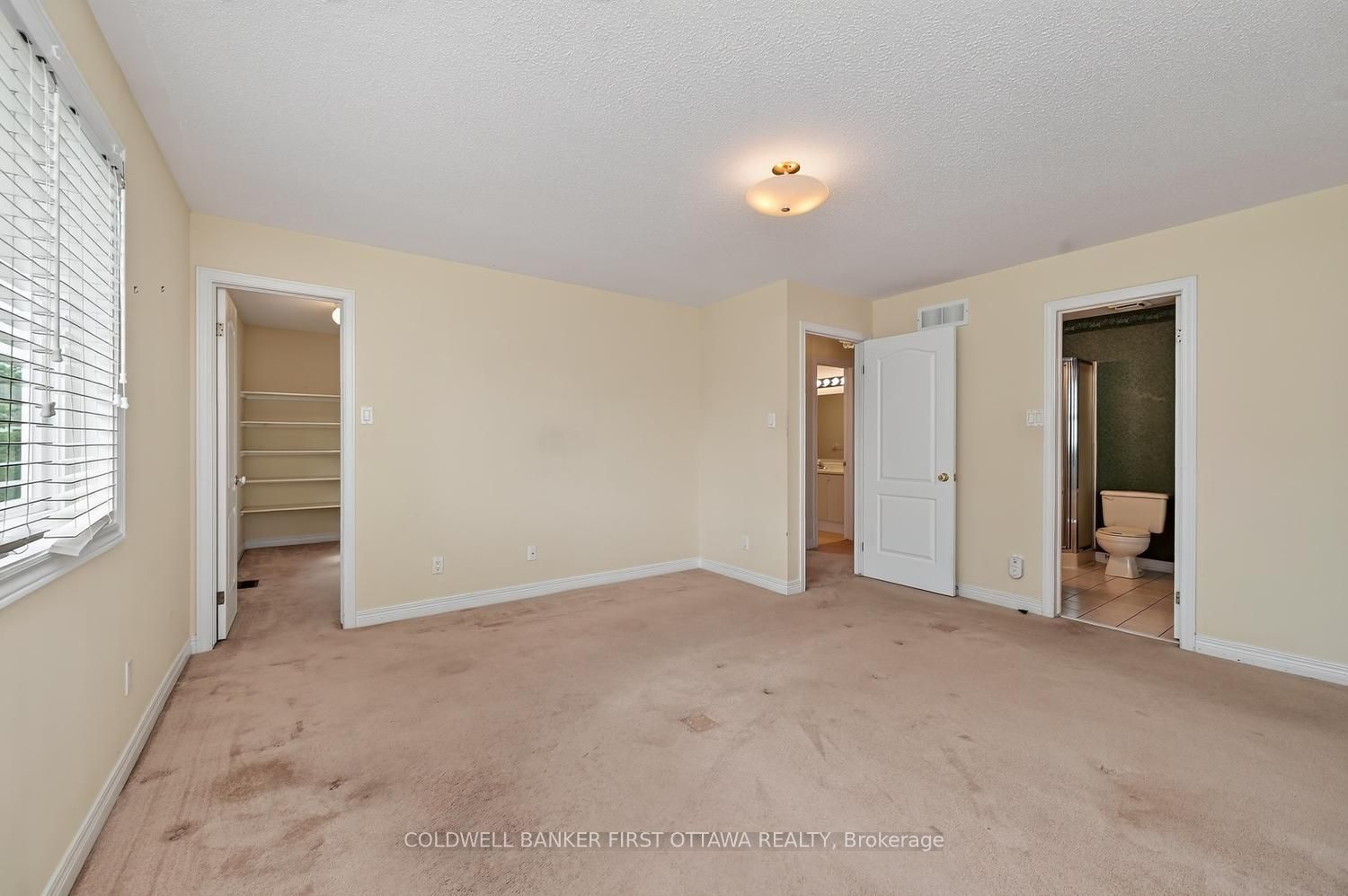 30 Rideaucrest Drive Property Photo 19