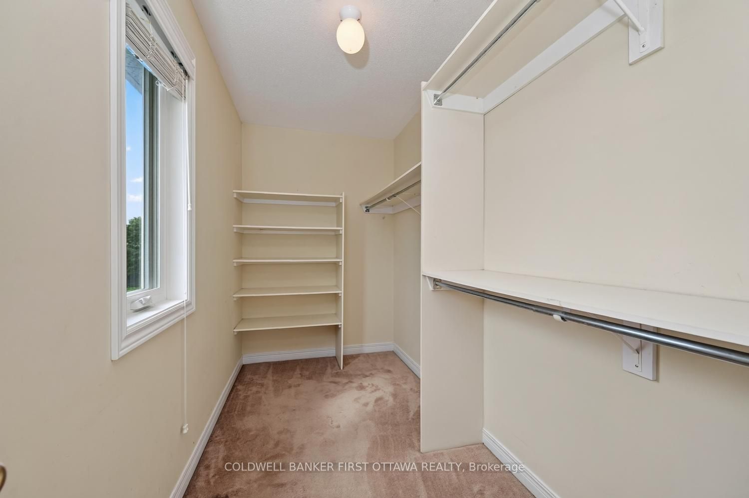 30 Rideaucrest Drive Property Photo 20