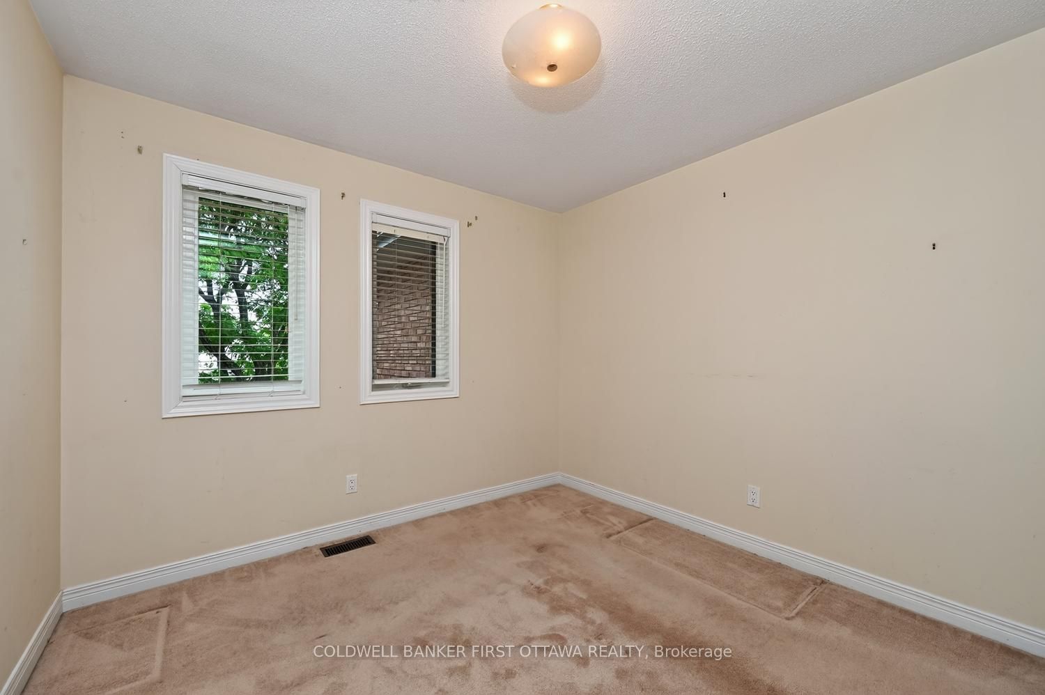 30 Rideaucrest Drive Property Photo 23