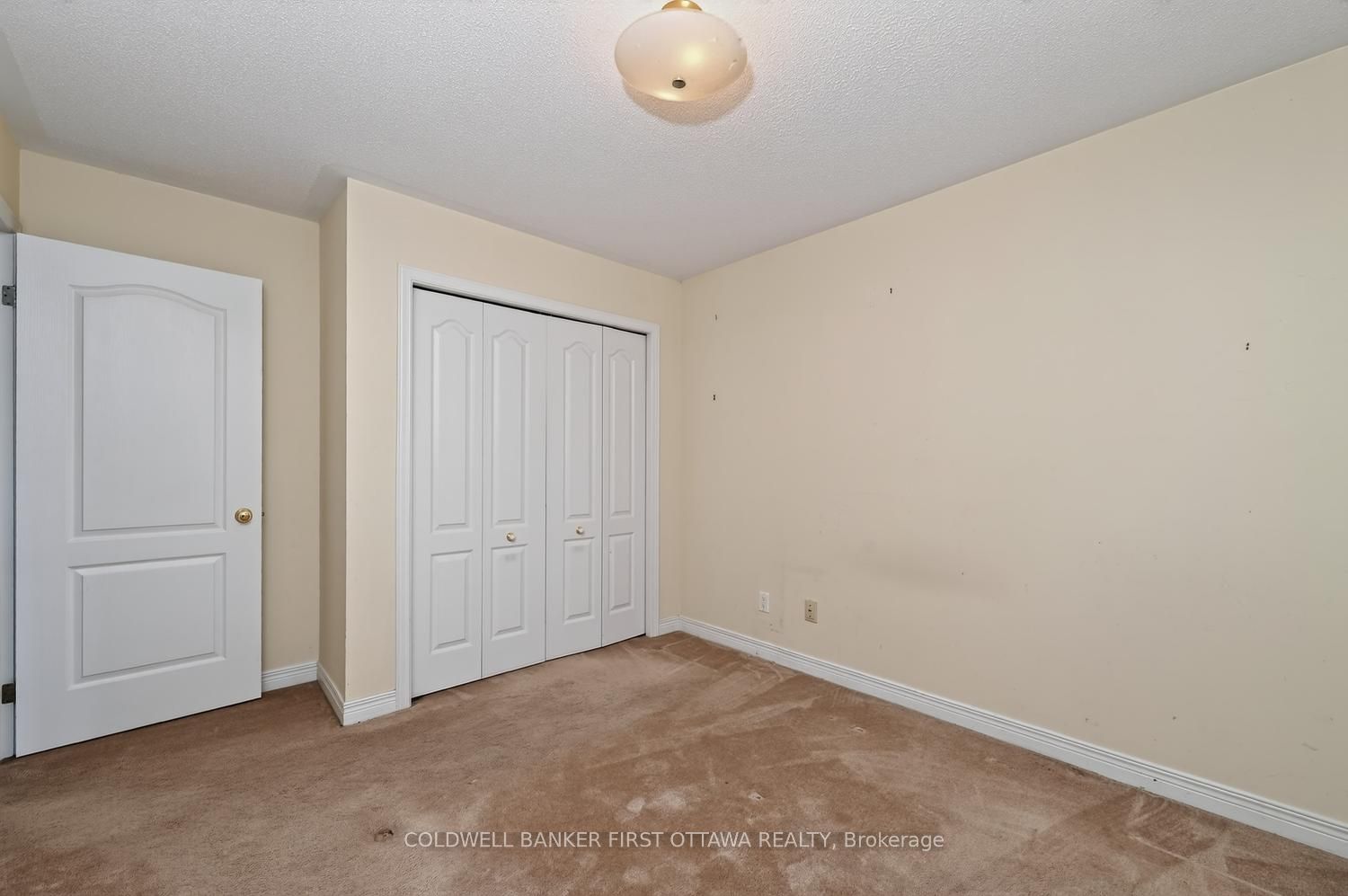 30 Rideaucrest Drive Property Photo 24
