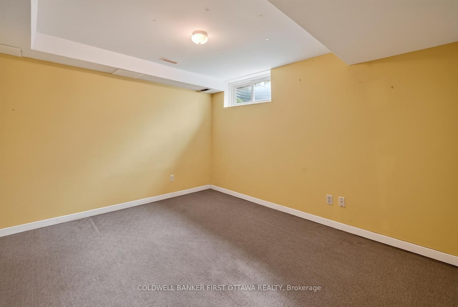 30 Rideaucrest Drive Property Photo 31