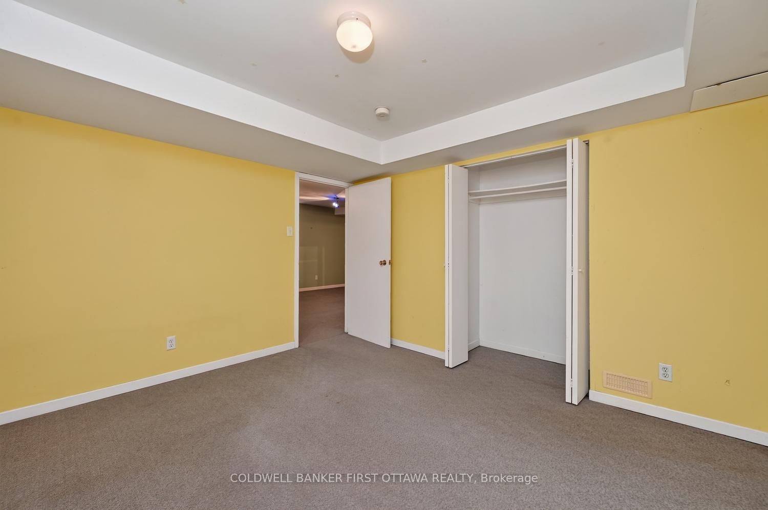 30 Rideaucrest Drive Property Photo 32