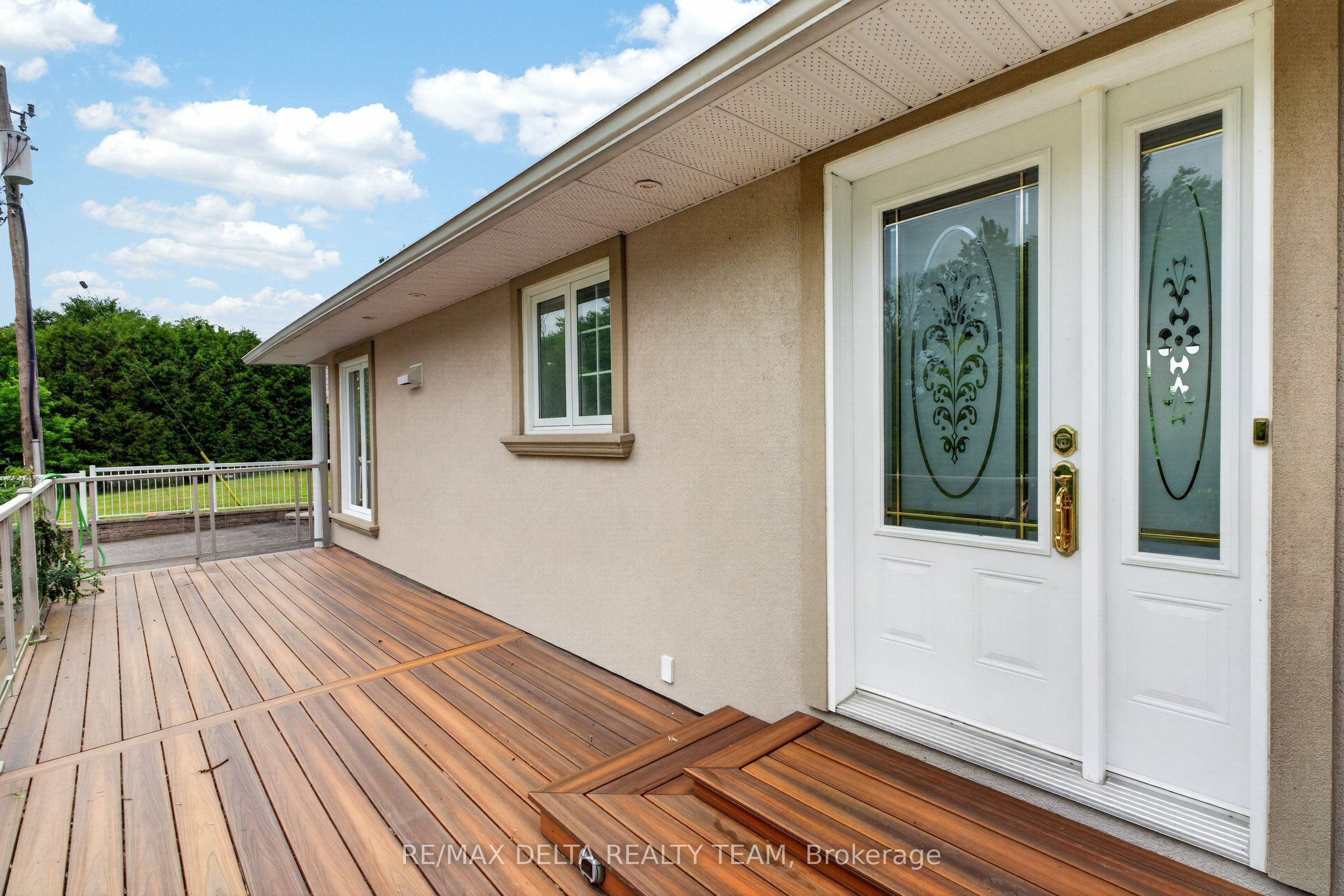 1821 Ch Bercier Road Property Photo 9