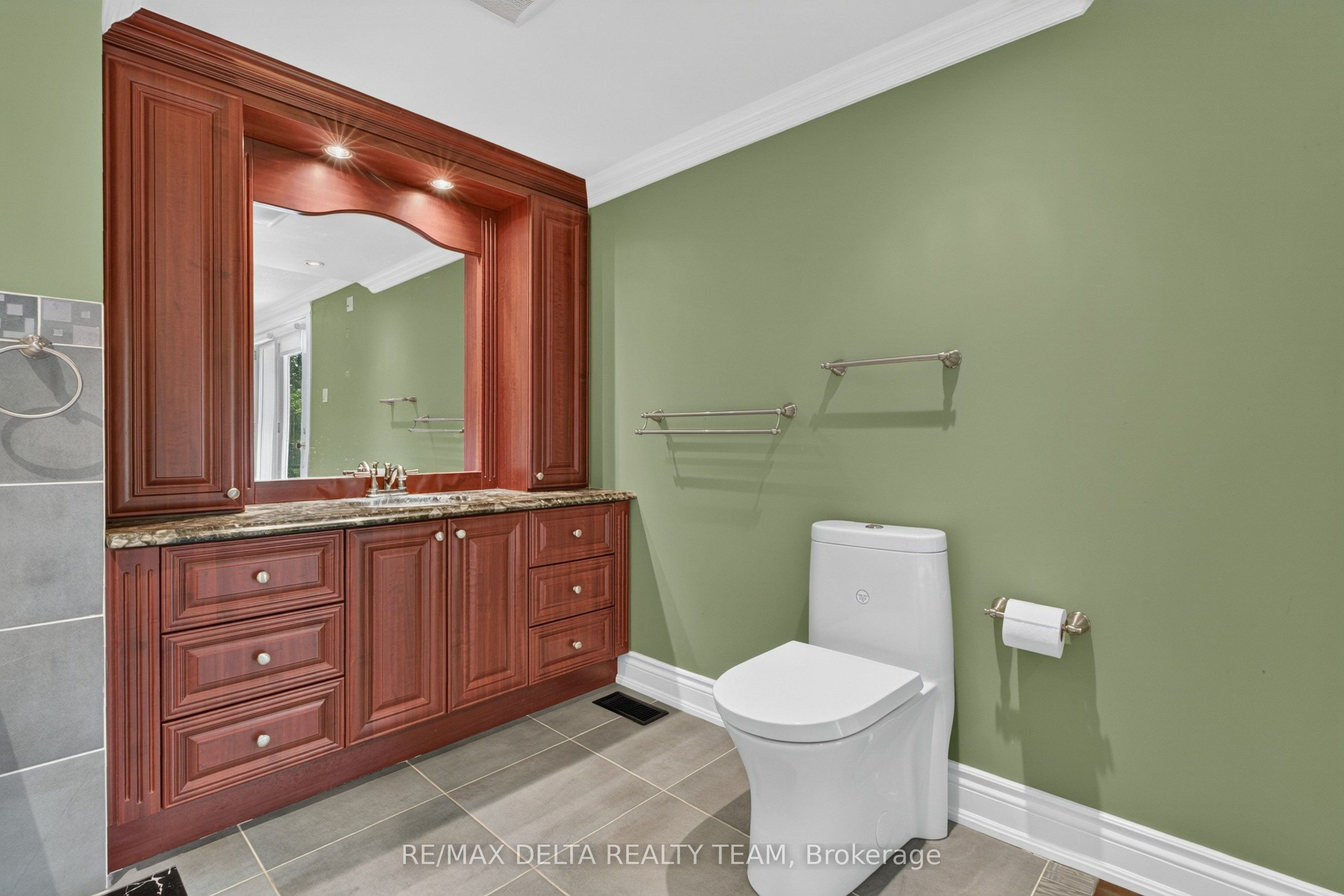 1821 Ch Bercier Road Property Photo 27