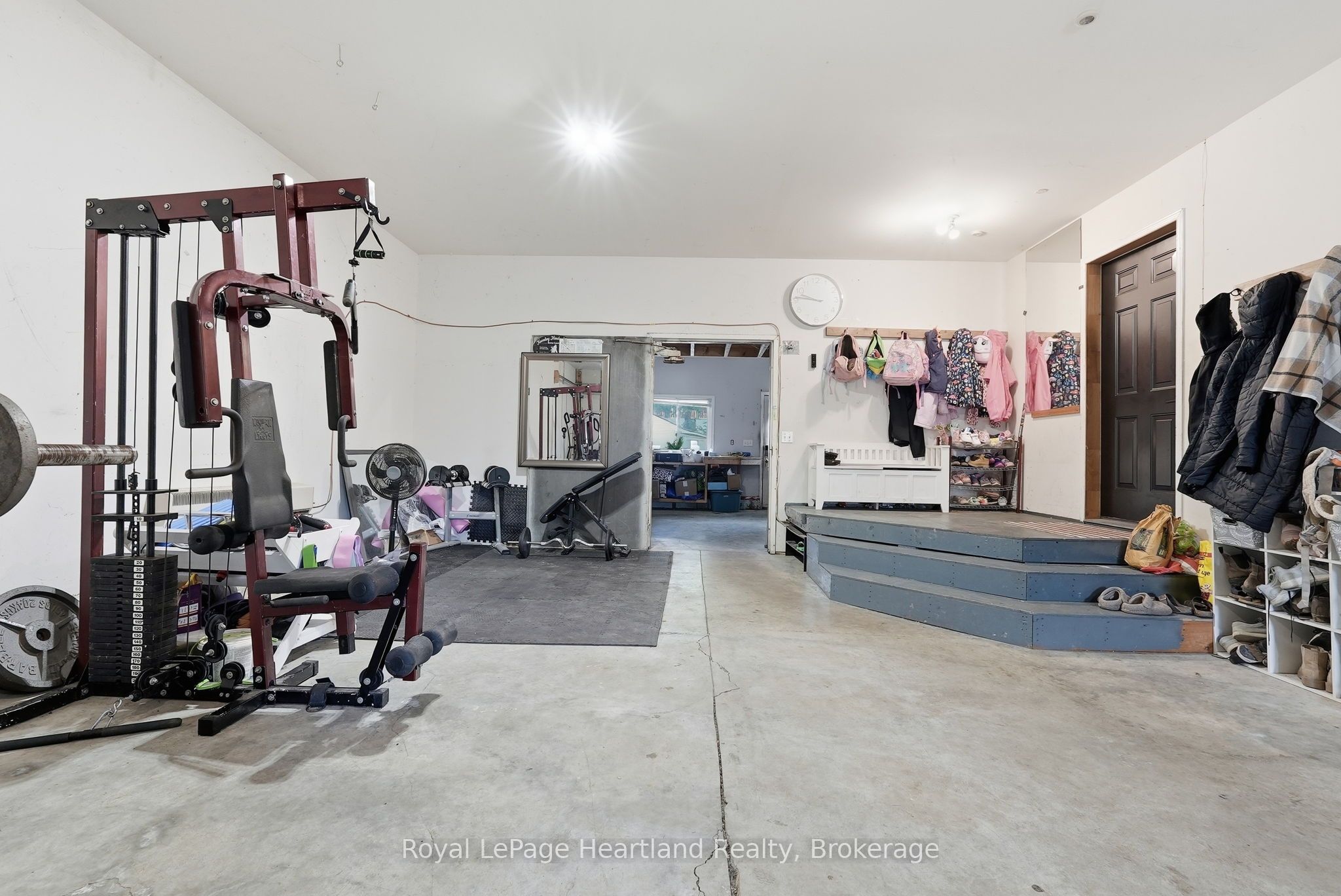 140 John Street N Property Photo 33
