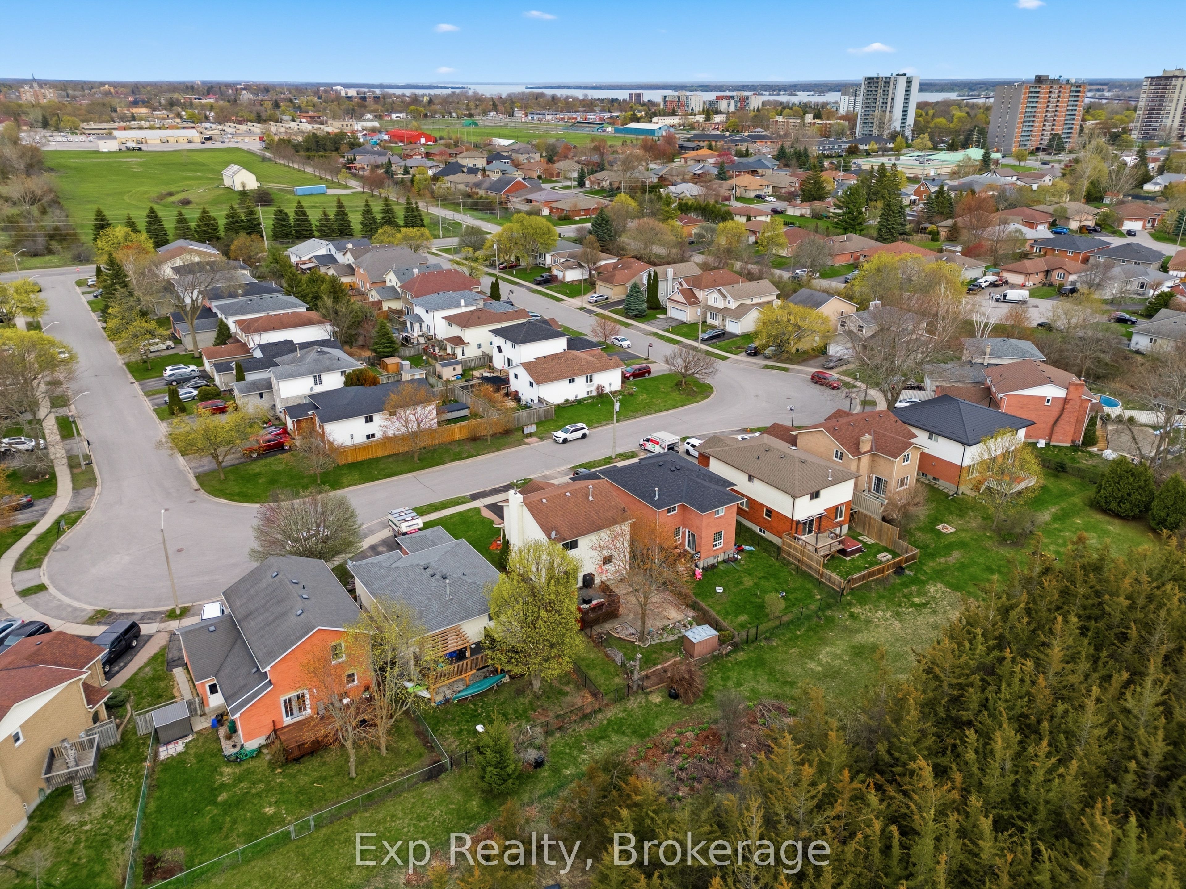 39 Sherwood Crescent Property Photo 40
