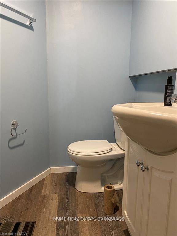 595 Third Street N Property Photo 9