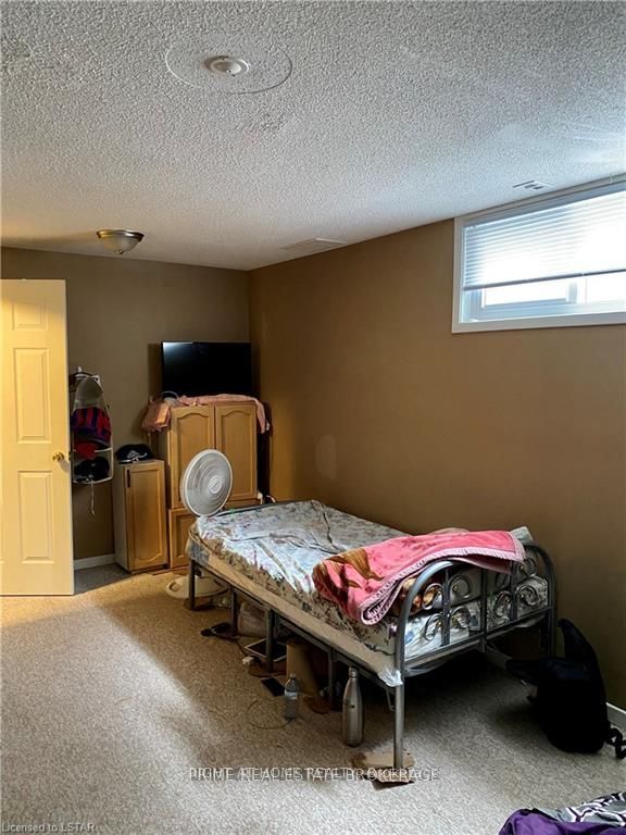 595 Third Street N Property Photo 10