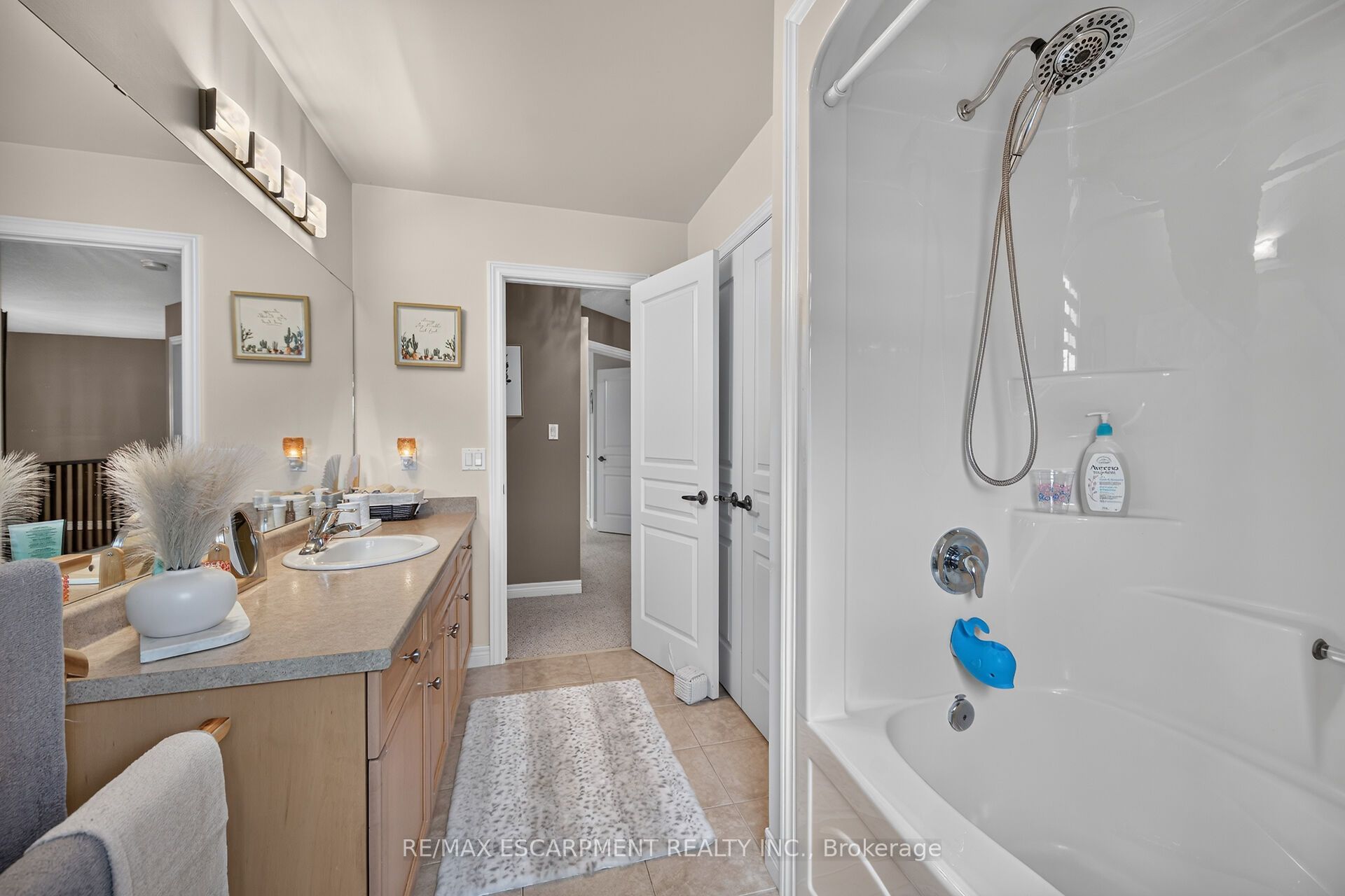 68 Garinger Crescent Property Photo 32