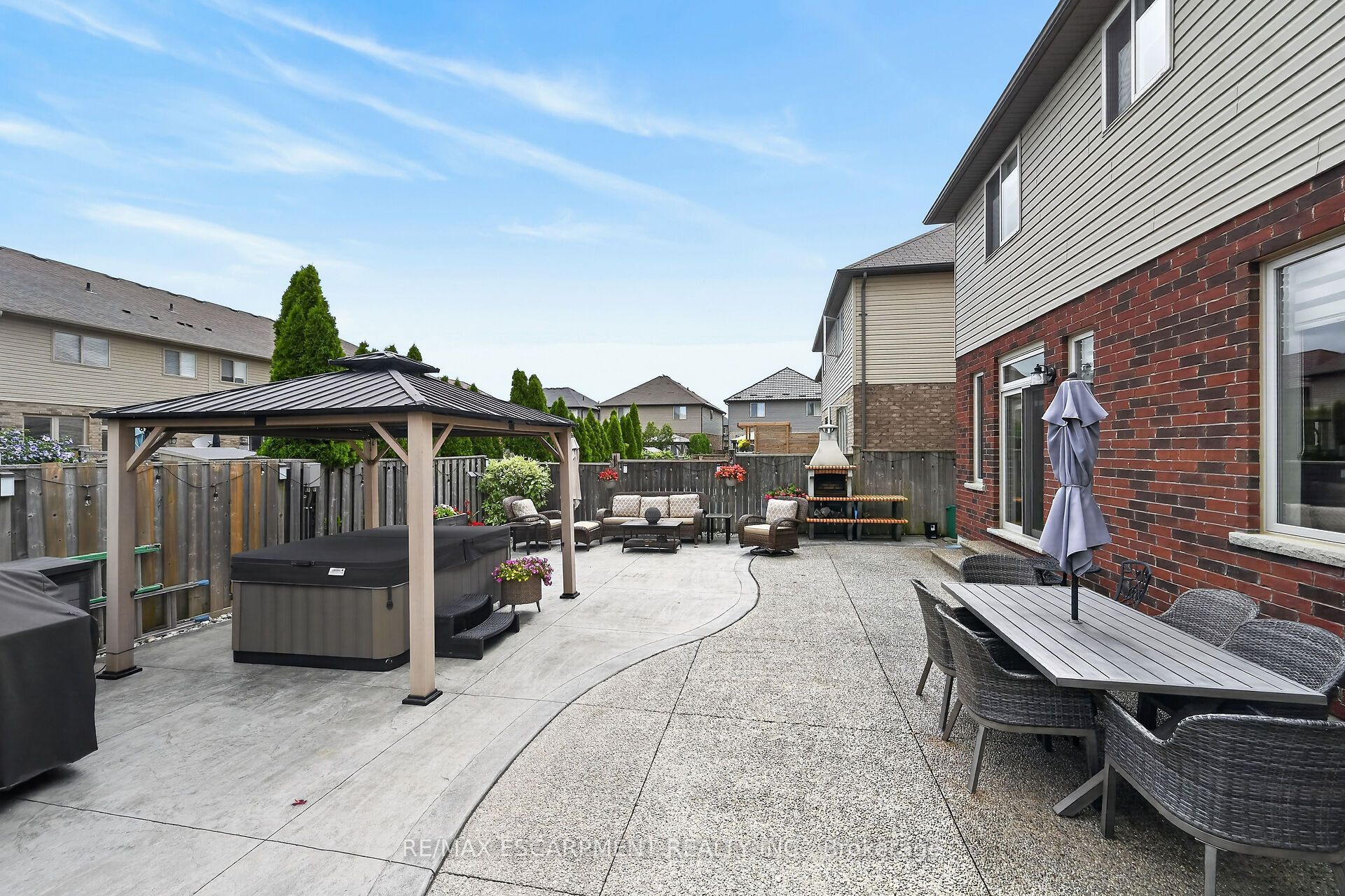 68 Garinger Crescent Property Photo 44