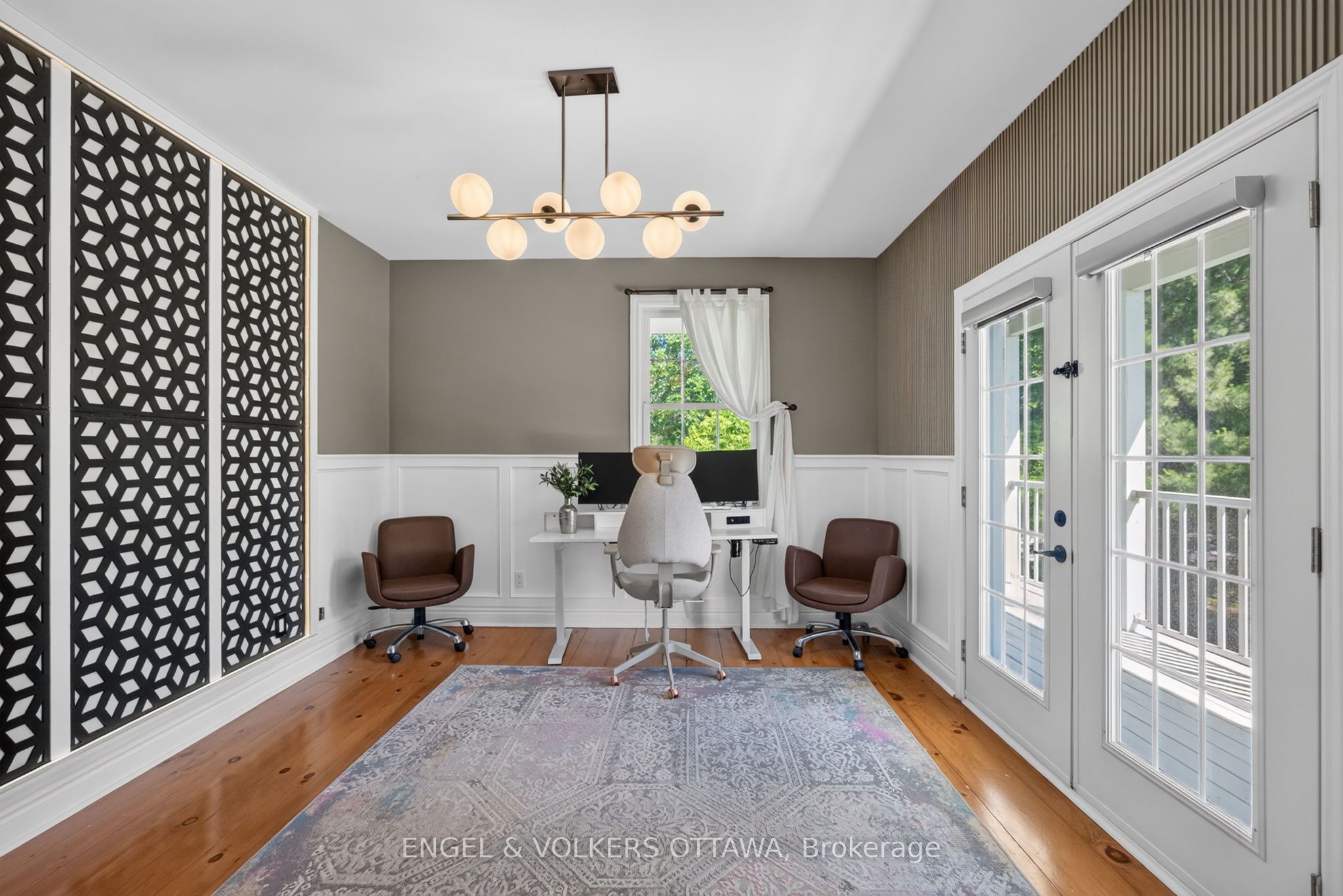 6881 Sparkling Lake Way Property Photo 7