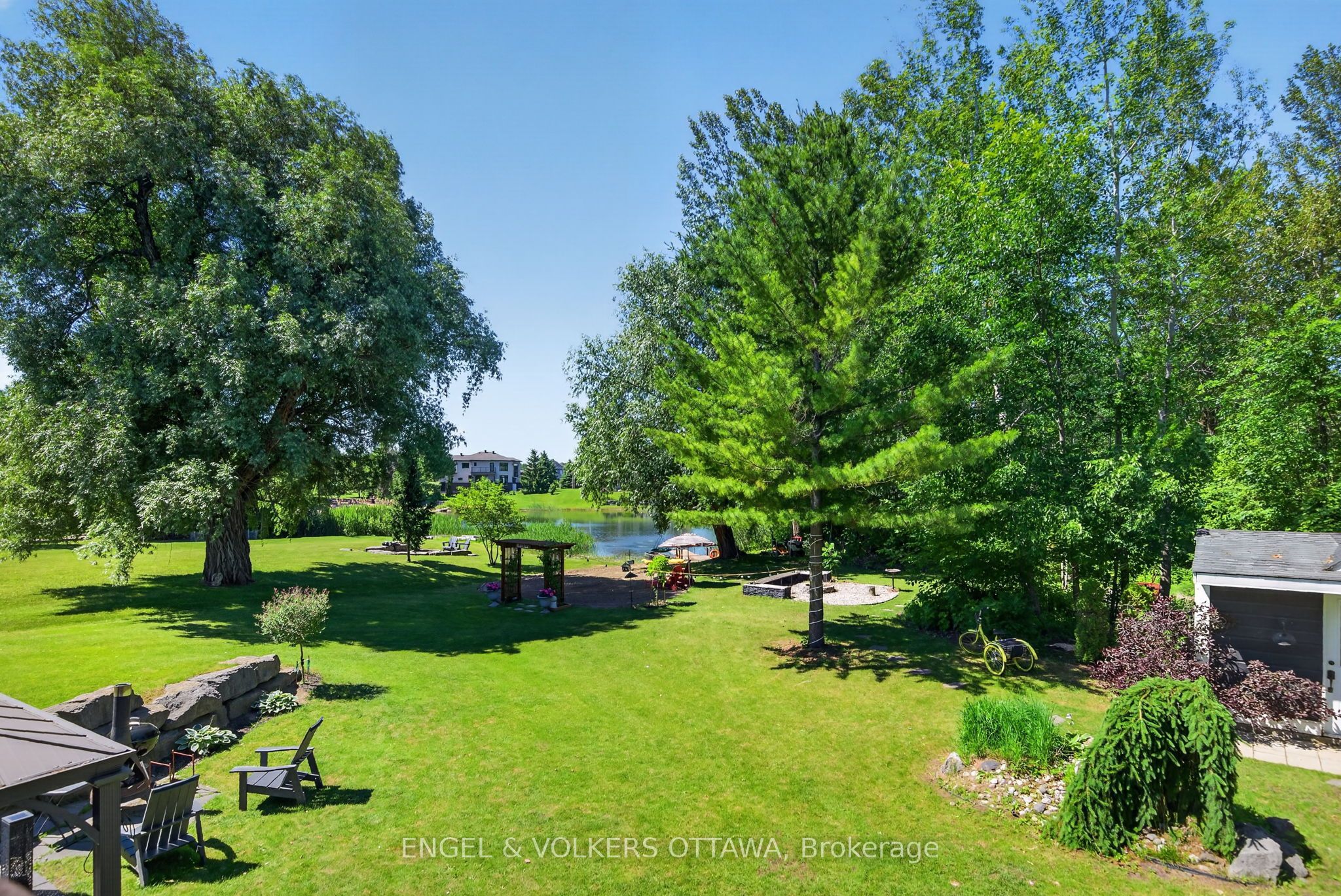 6881 Sparkling Lake Way Property Photo 25