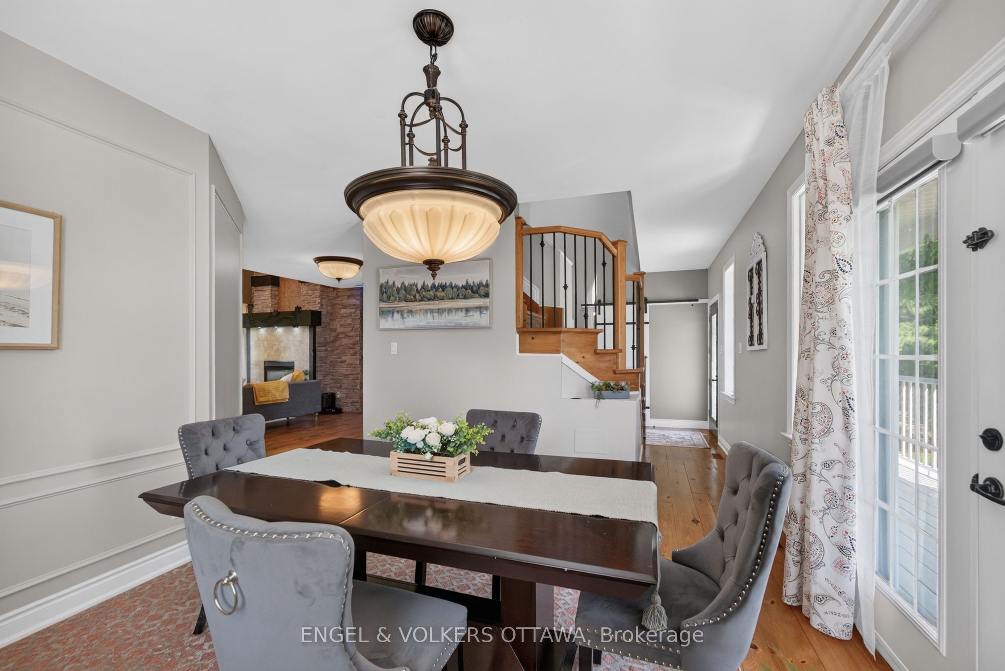 6881 Sparkling Lake Way Property Photo 28
