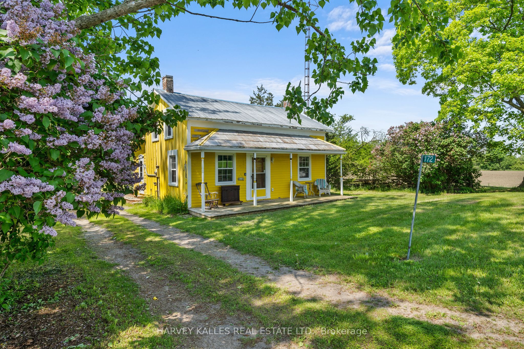 182 Marisett Road Property Photo 2