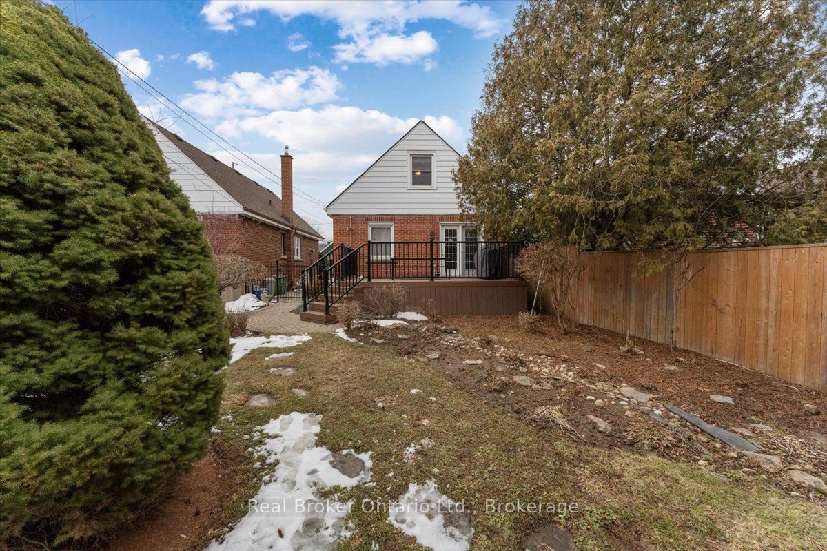 193 Huxley Avenue S Property Photo 45