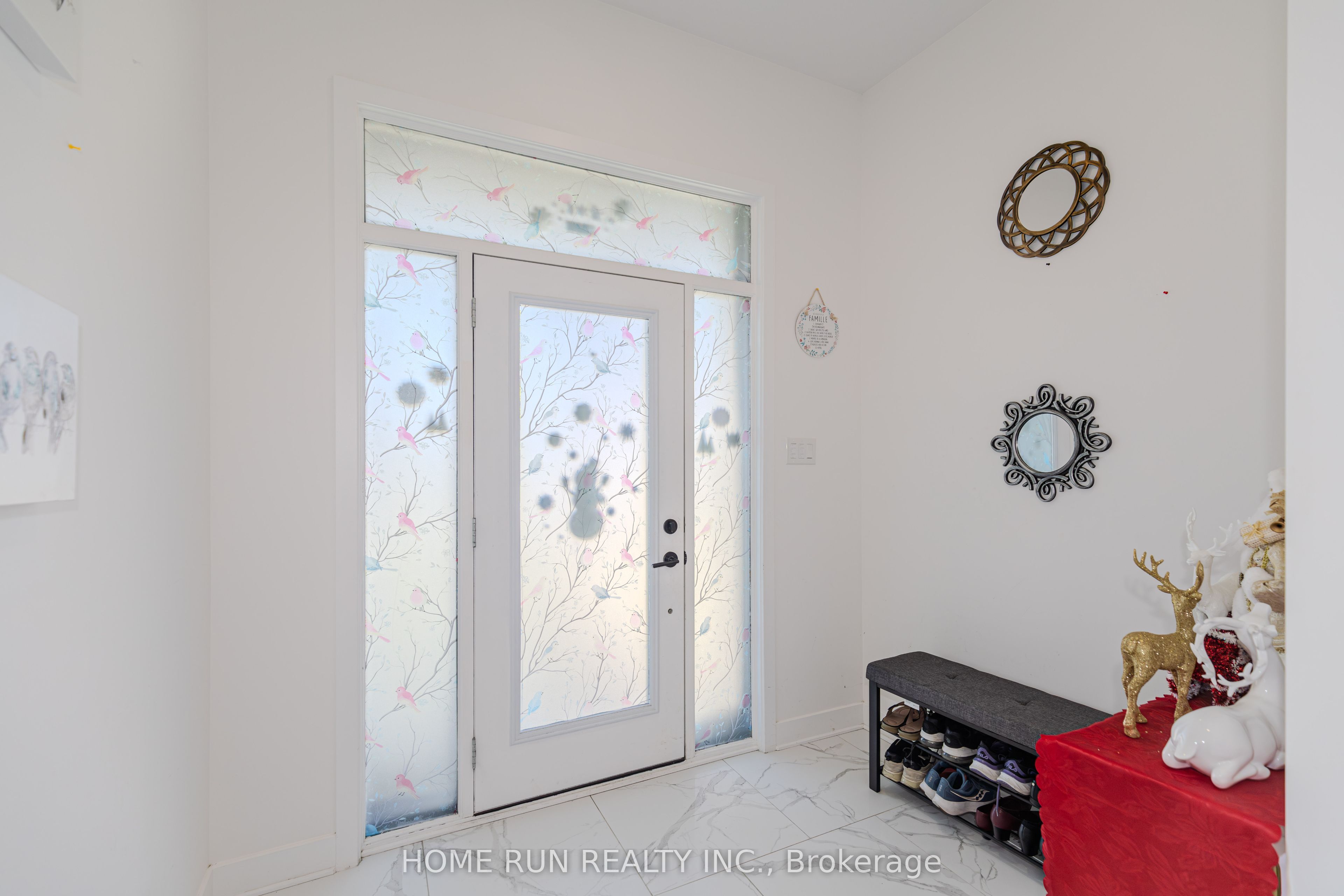 206 Bristol Crescent Property Photo 4