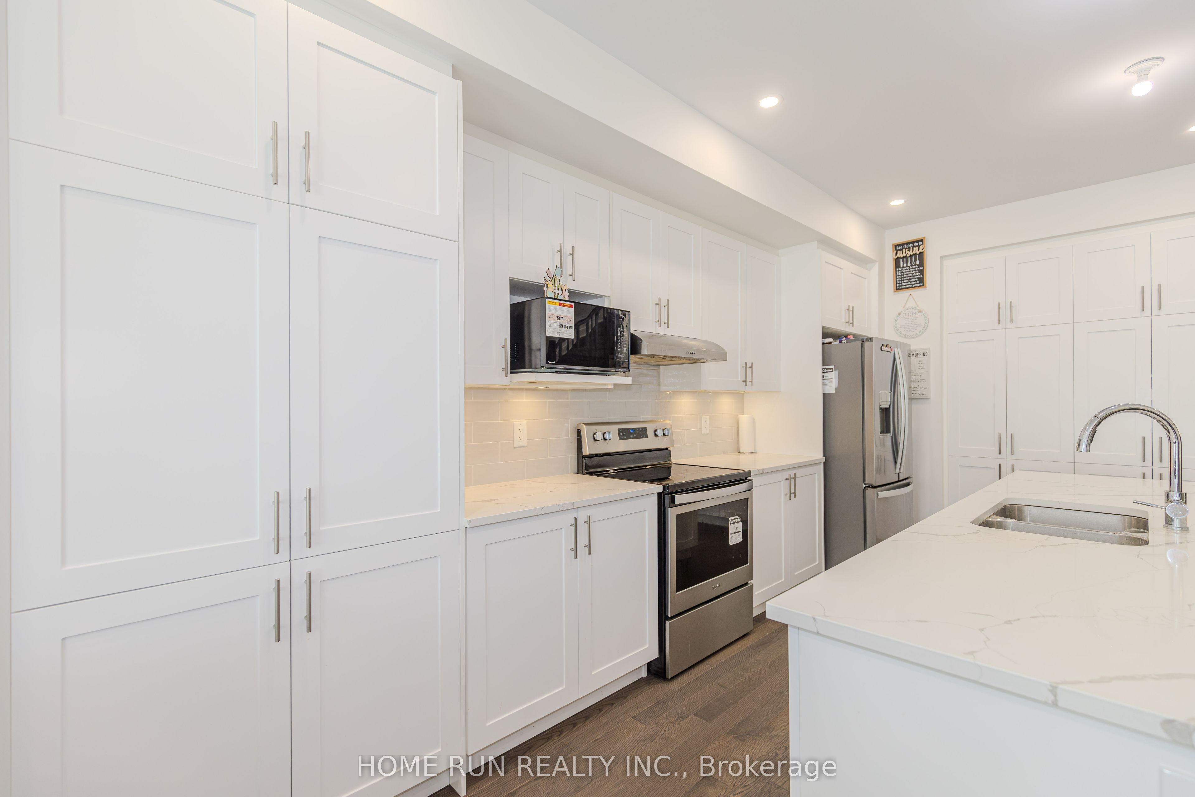 206 Bristol Crescent Property Photo 10