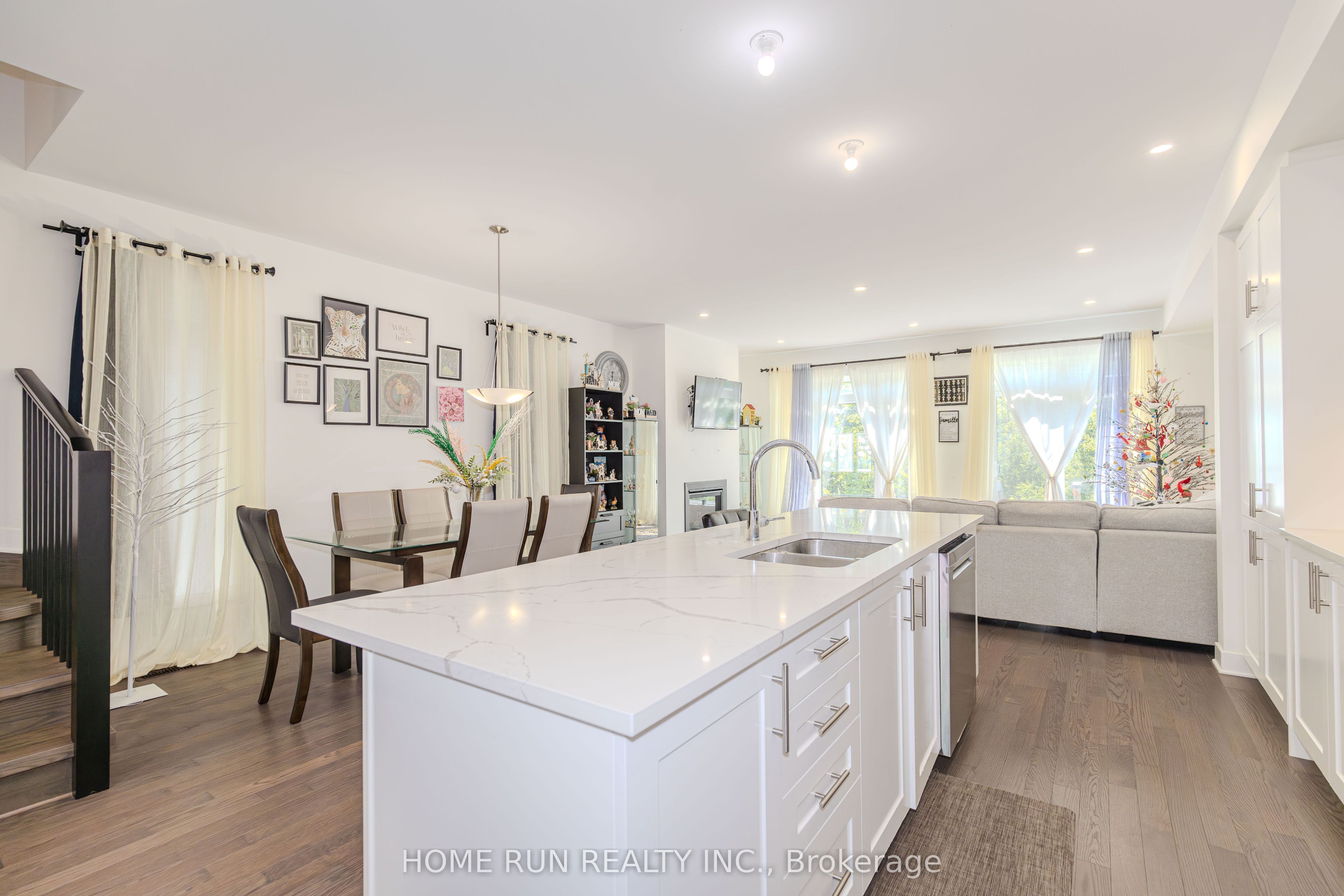 206 Bristol Crescent Property Photo 14