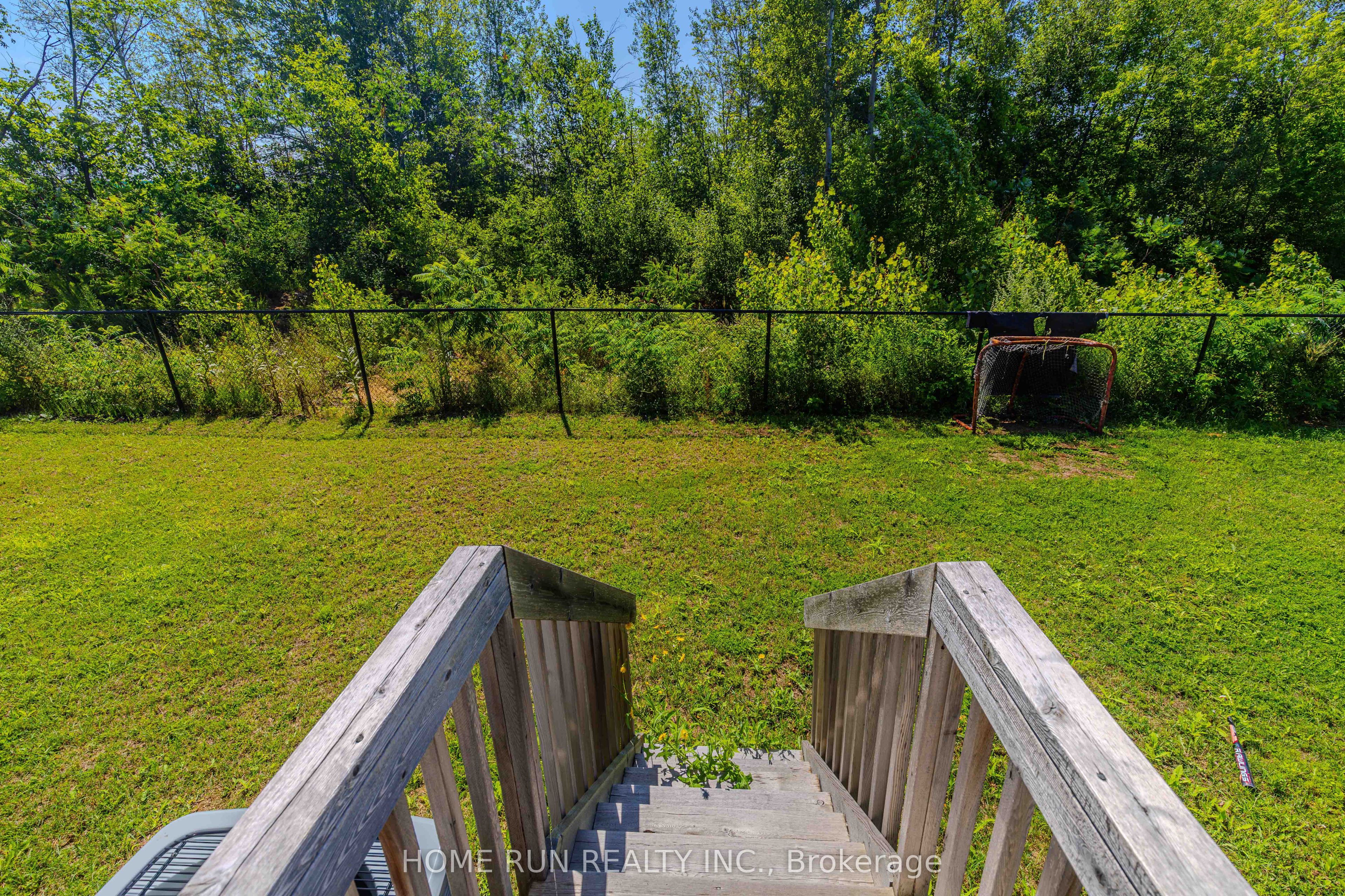 206 Bristol Crescent Property Photo 23