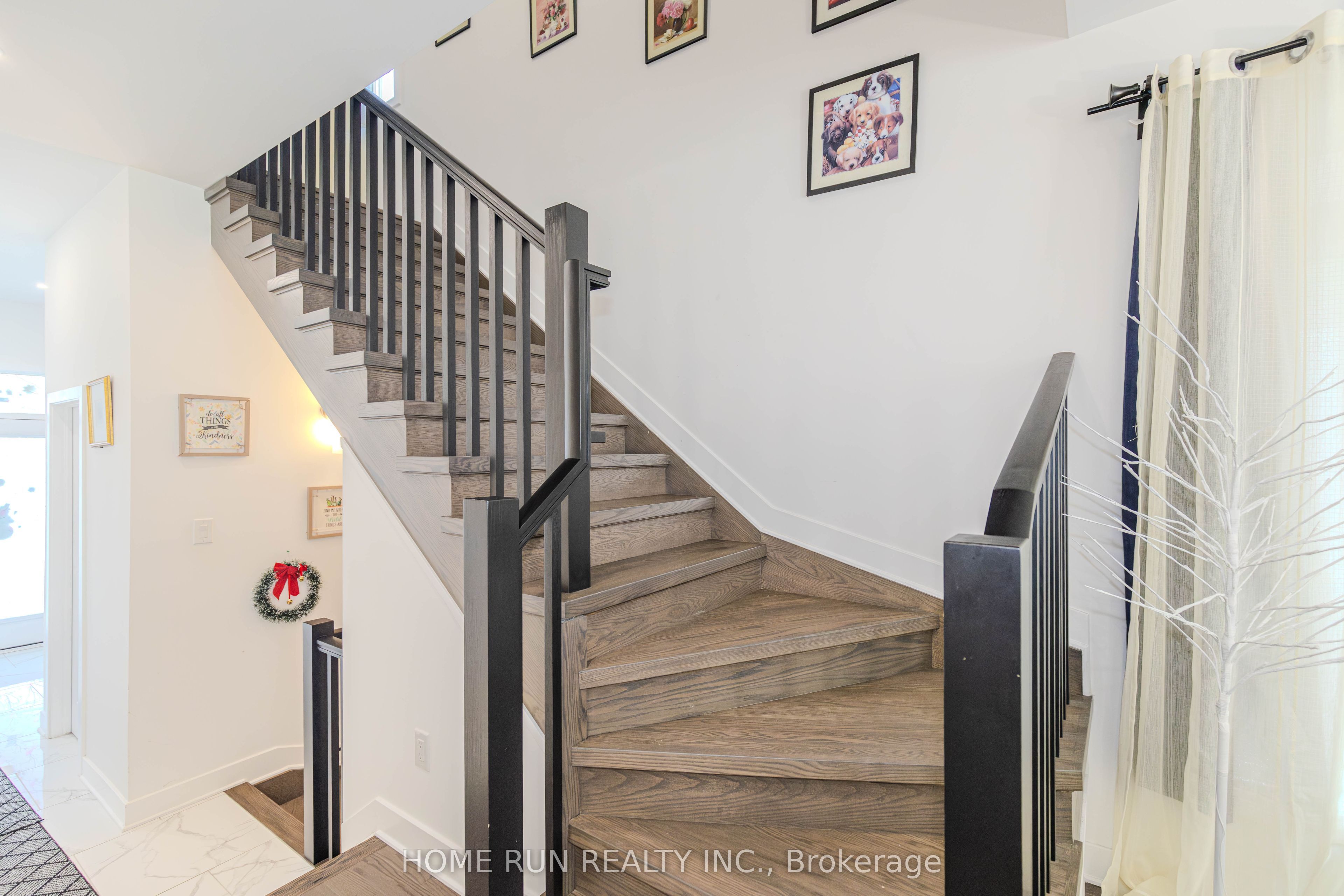 206 Bristol Crescent Property Photo 24