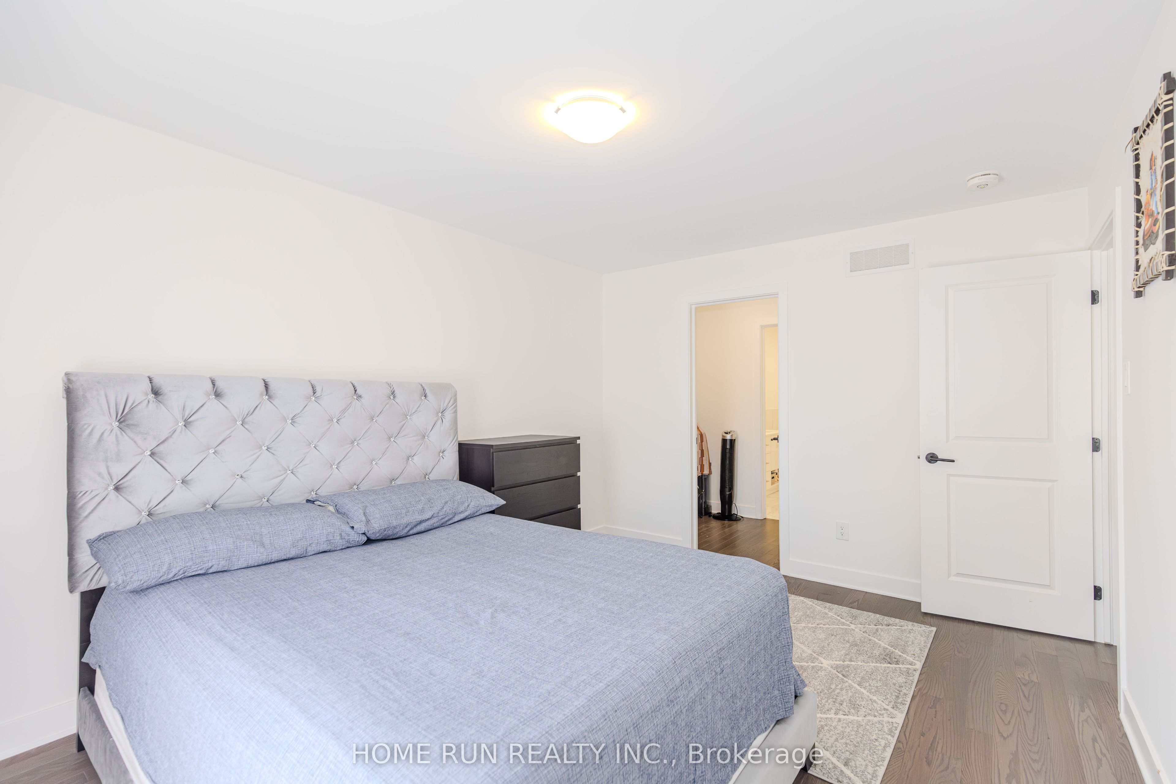 206 Bristol Crescent Property Photo 26