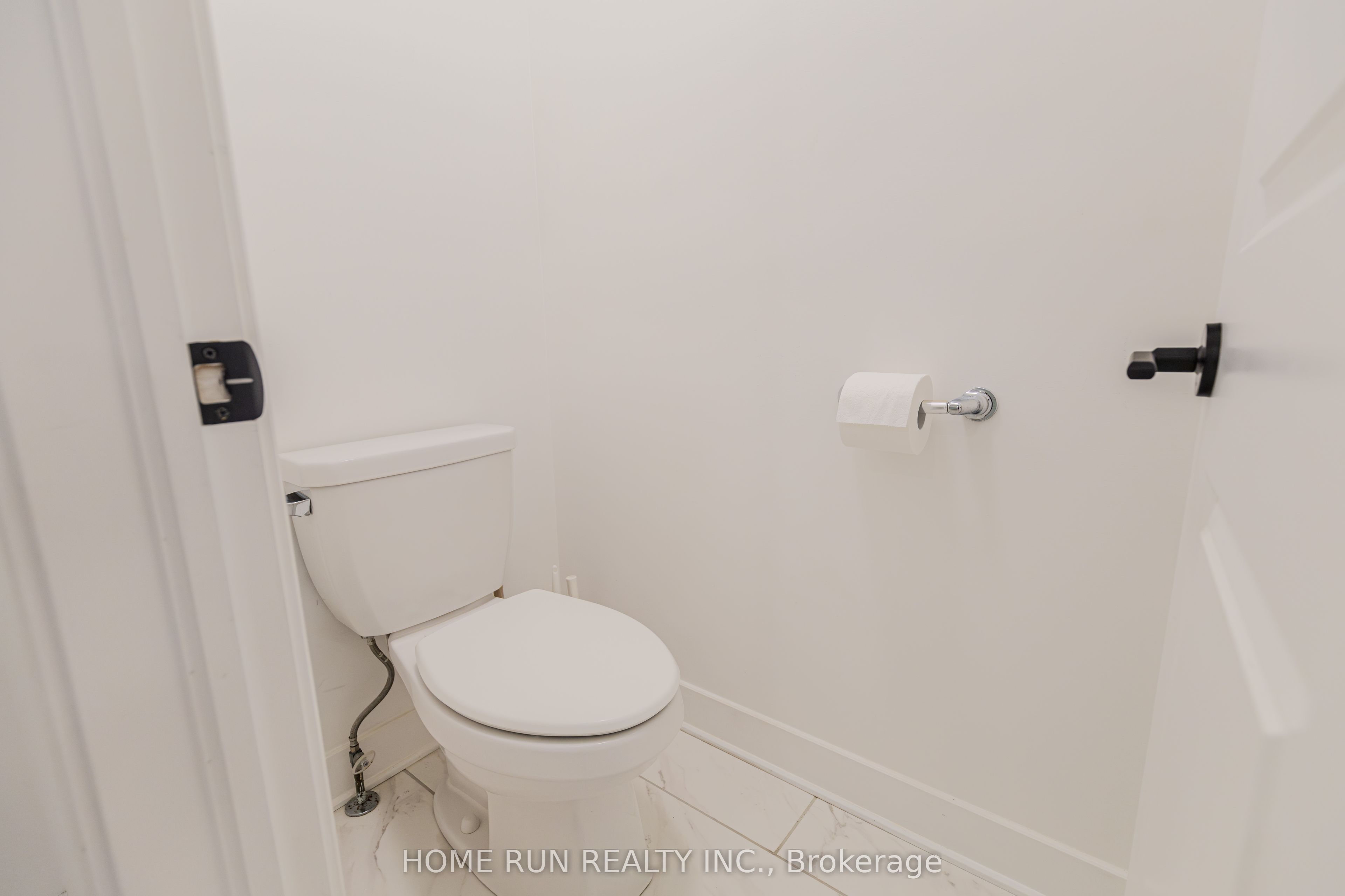 206 Bristol Crescent Property Photo 29