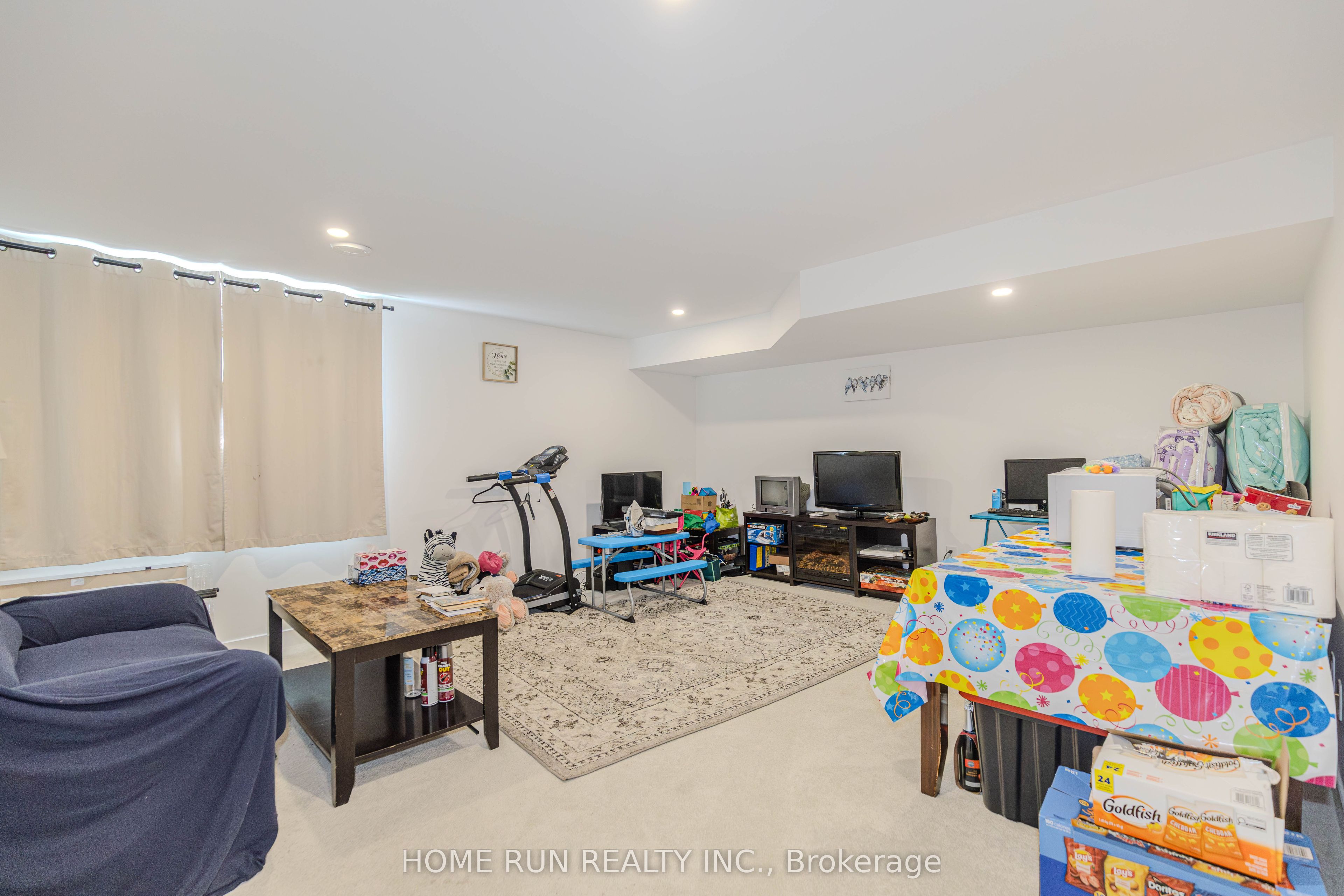 206 Bristol Crescent Property Photo 41