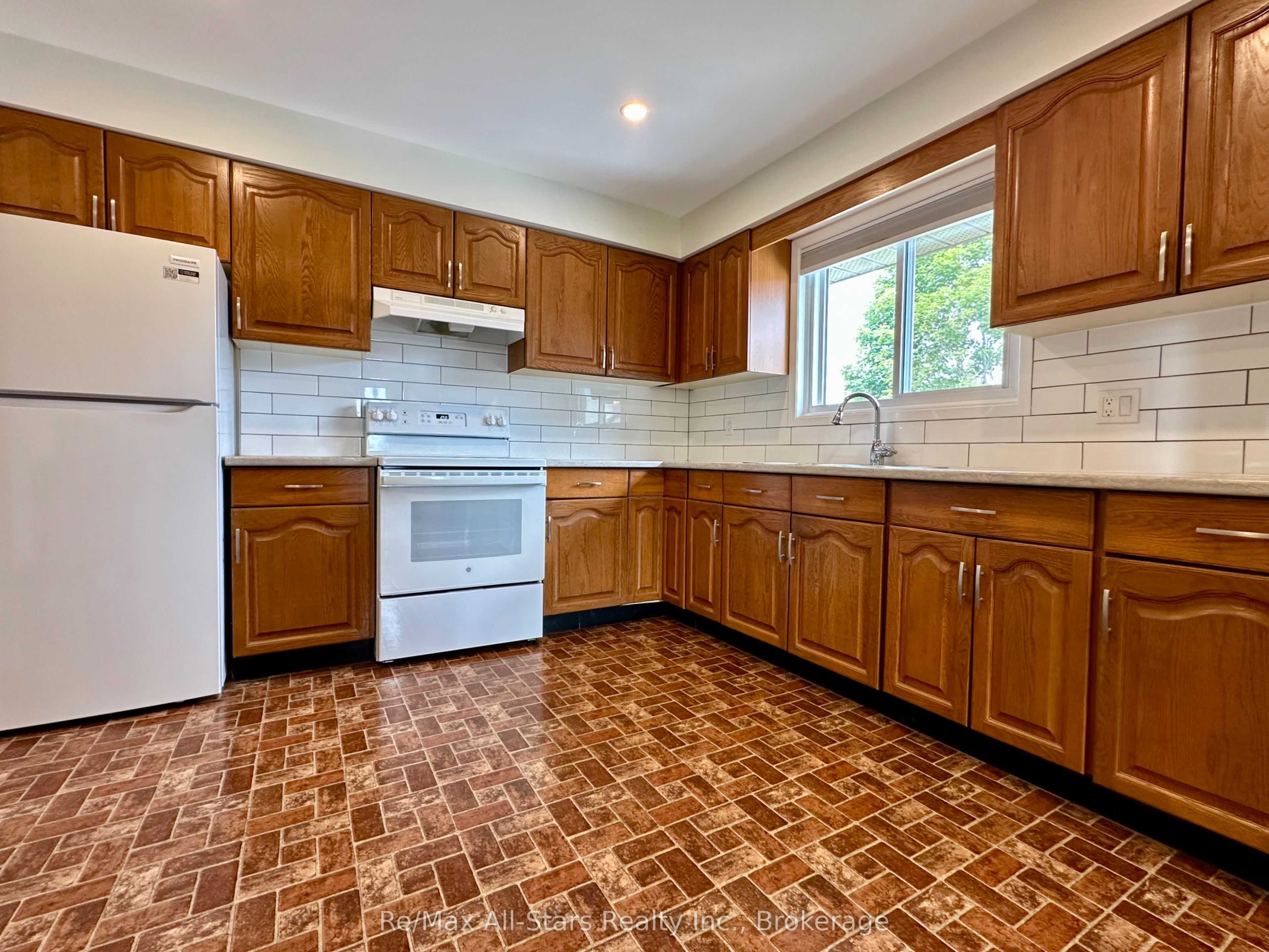 59 Jane Street Property Photo 7