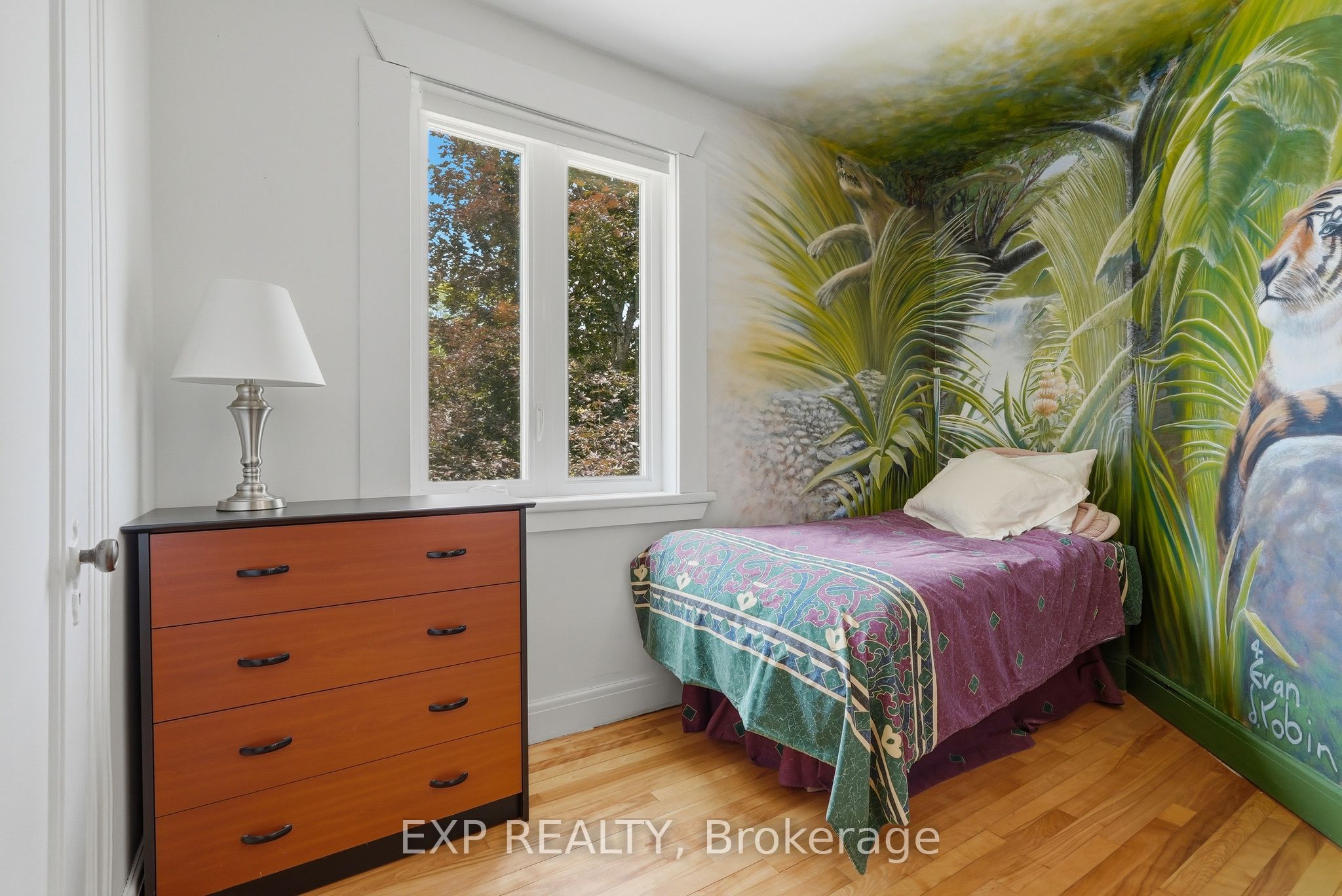 579 Broadview Avenue Property Photo 22