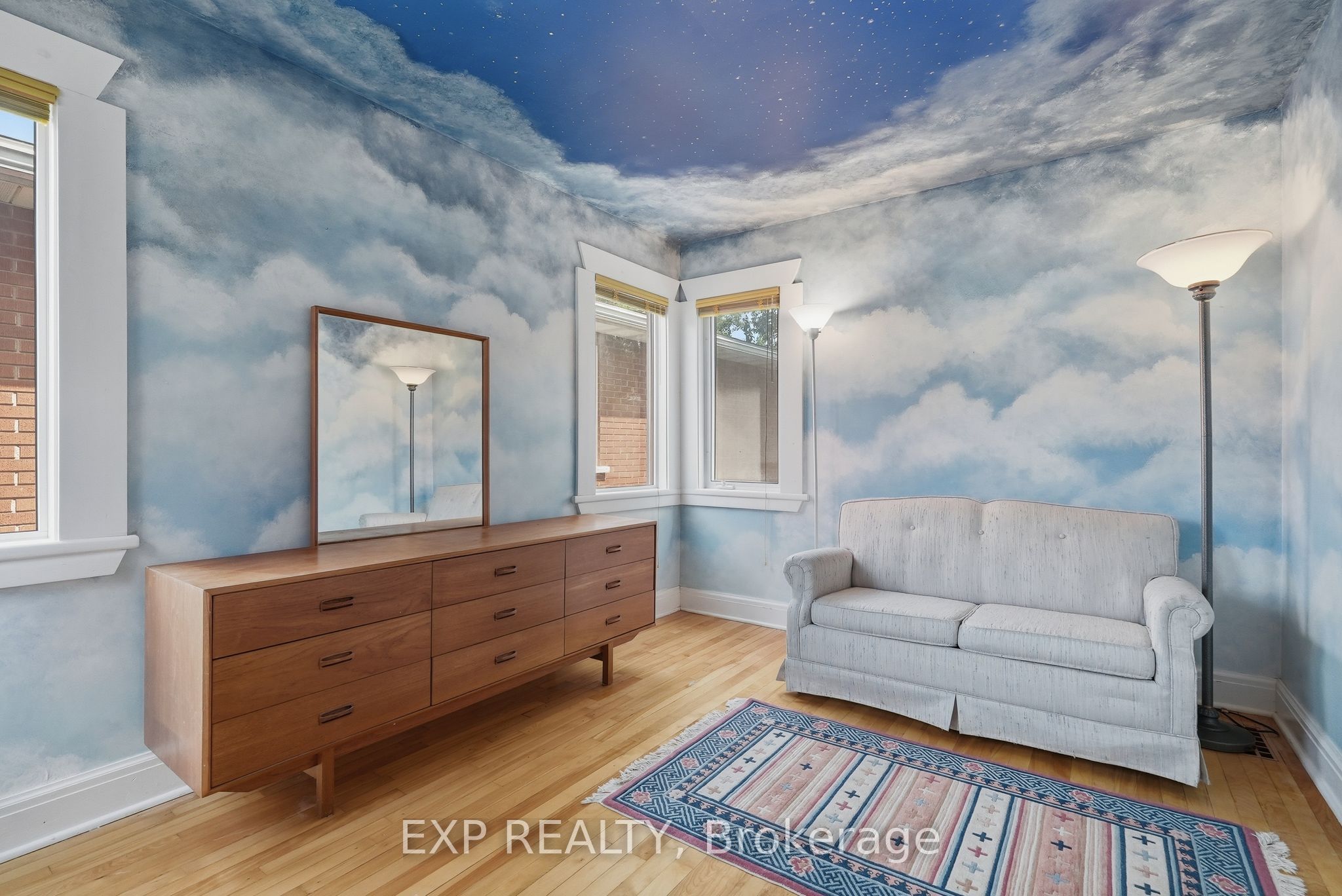 579 Broadview Avenue Property Photo 25