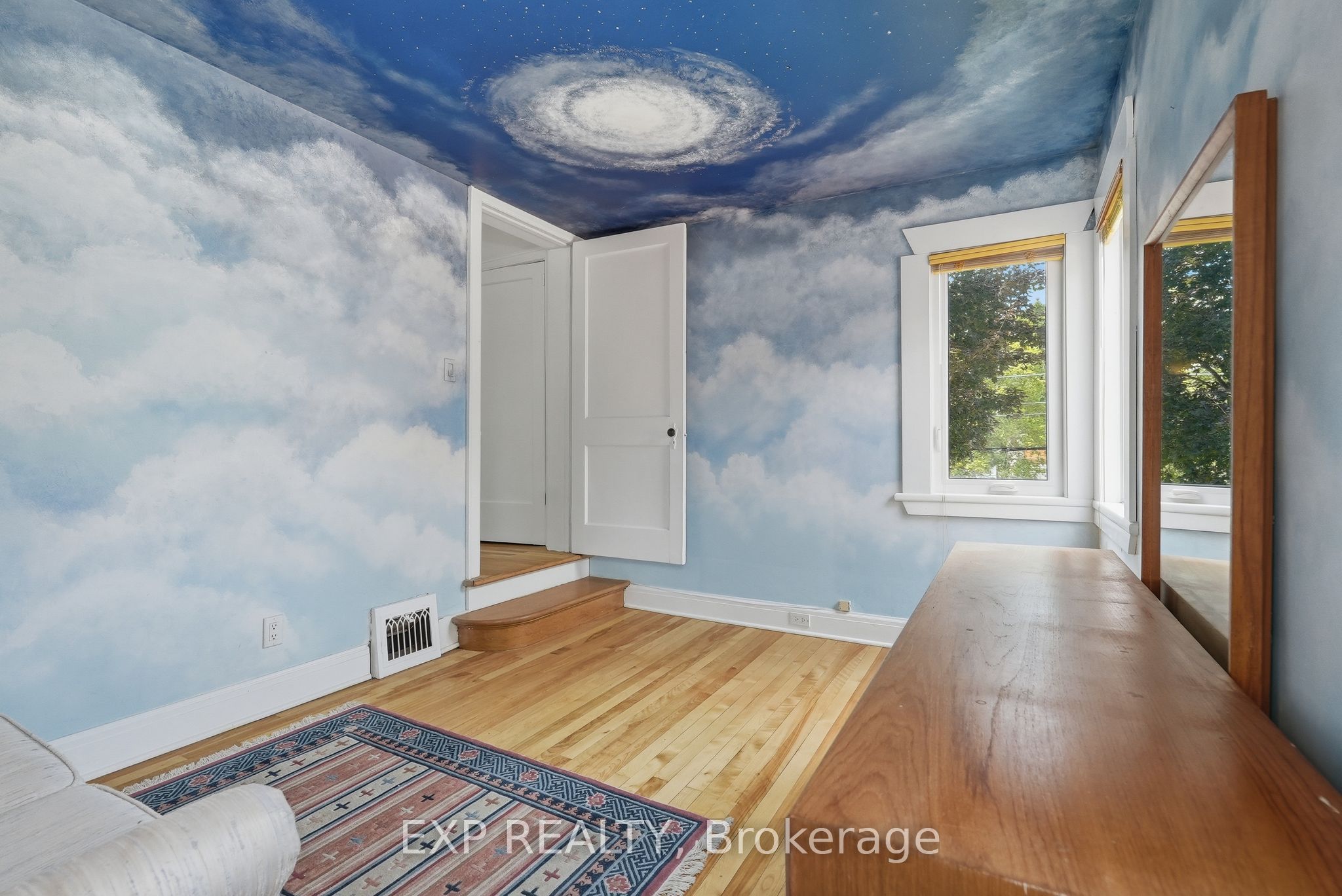 579 Broadview Avenue Property Photo 26