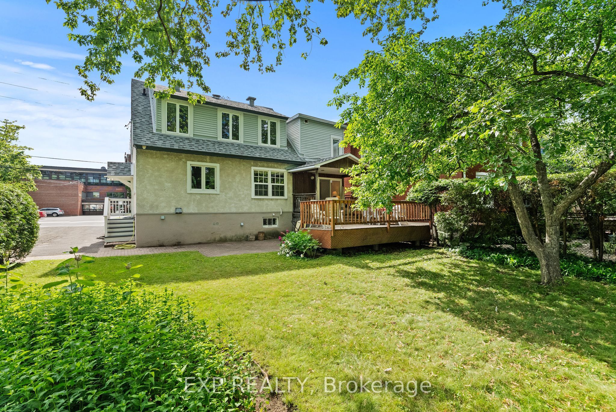 579 Broadview Avenue Property Photo 37