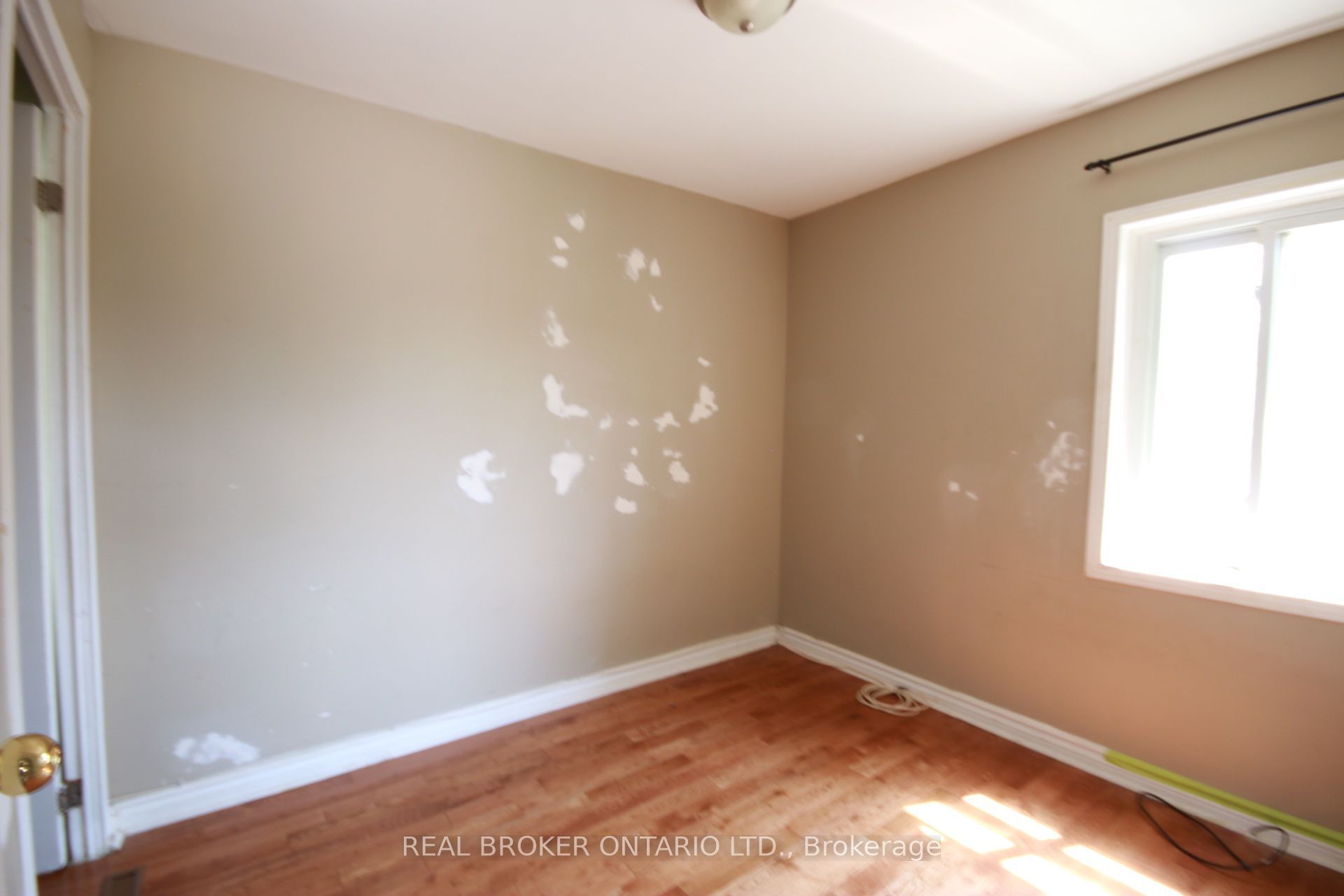 236 Mountain Street Property Photo 6