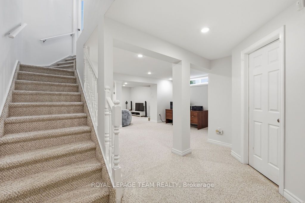 13 Riverstone Drive Property Photo 35