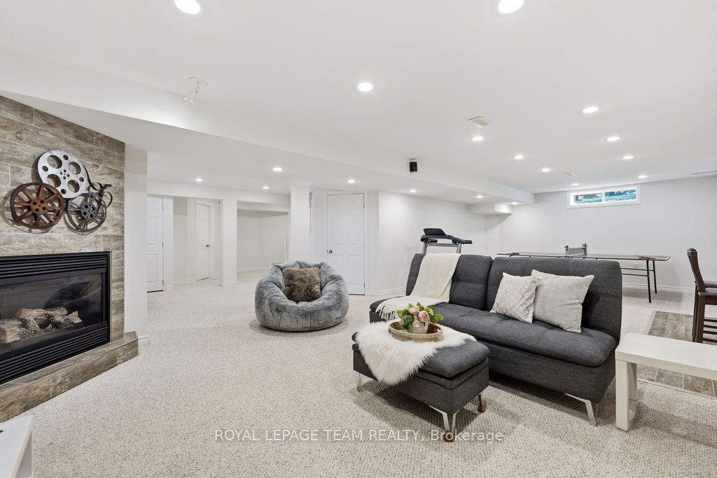 13 Riverstone Drive Property Photo 38